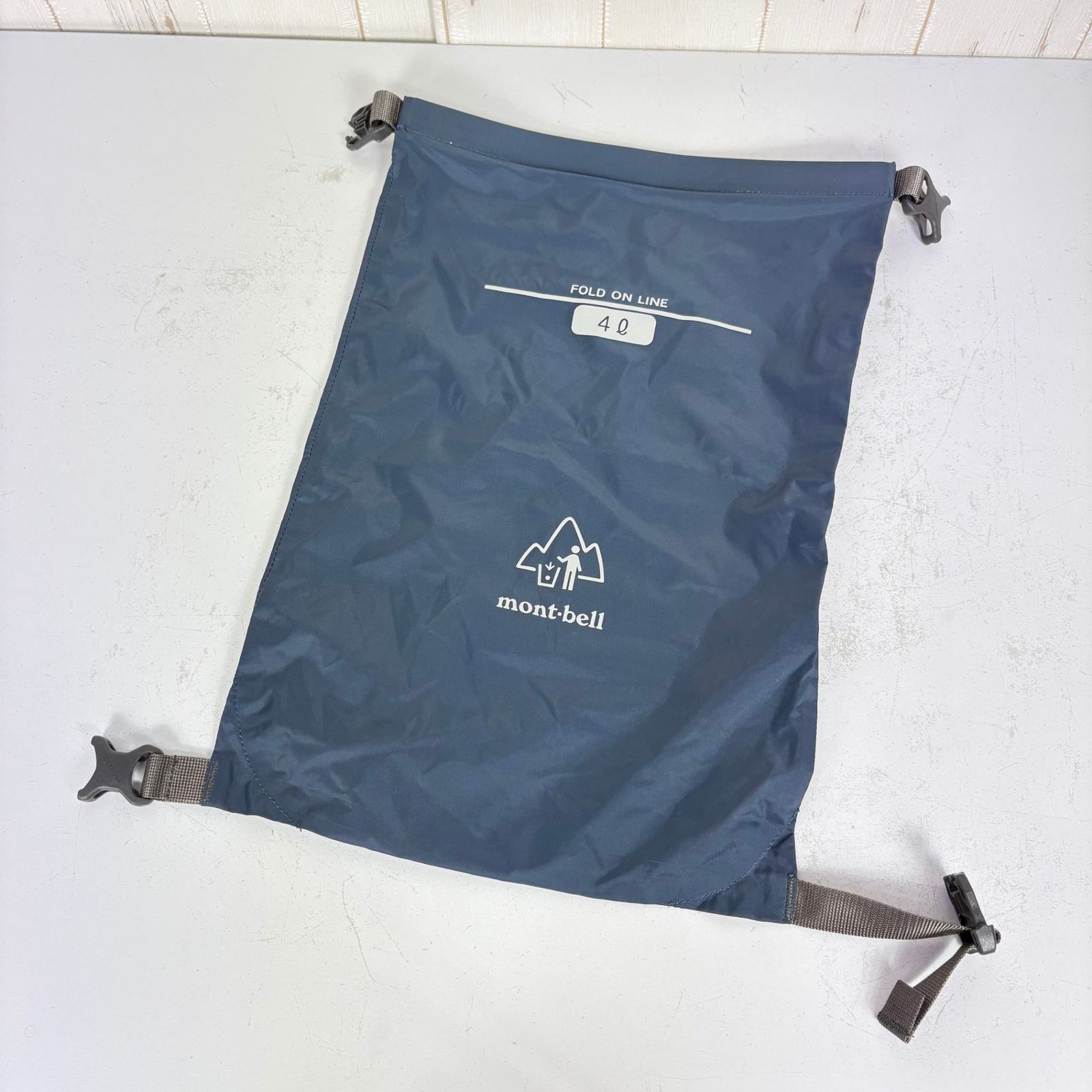 ✉️OneSize レッド系 Granite Gear ( グラナイトギア ) ・モンベル