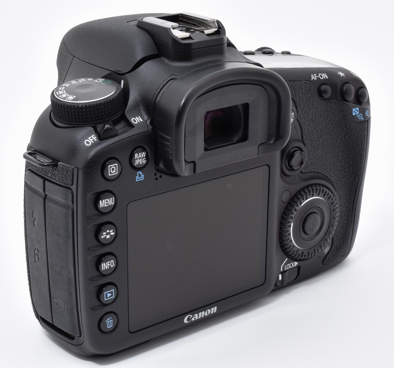 G05[8215]14☆ほぼ未使用☆ キヤノン Canon EOS 7D ボディ 【ショット