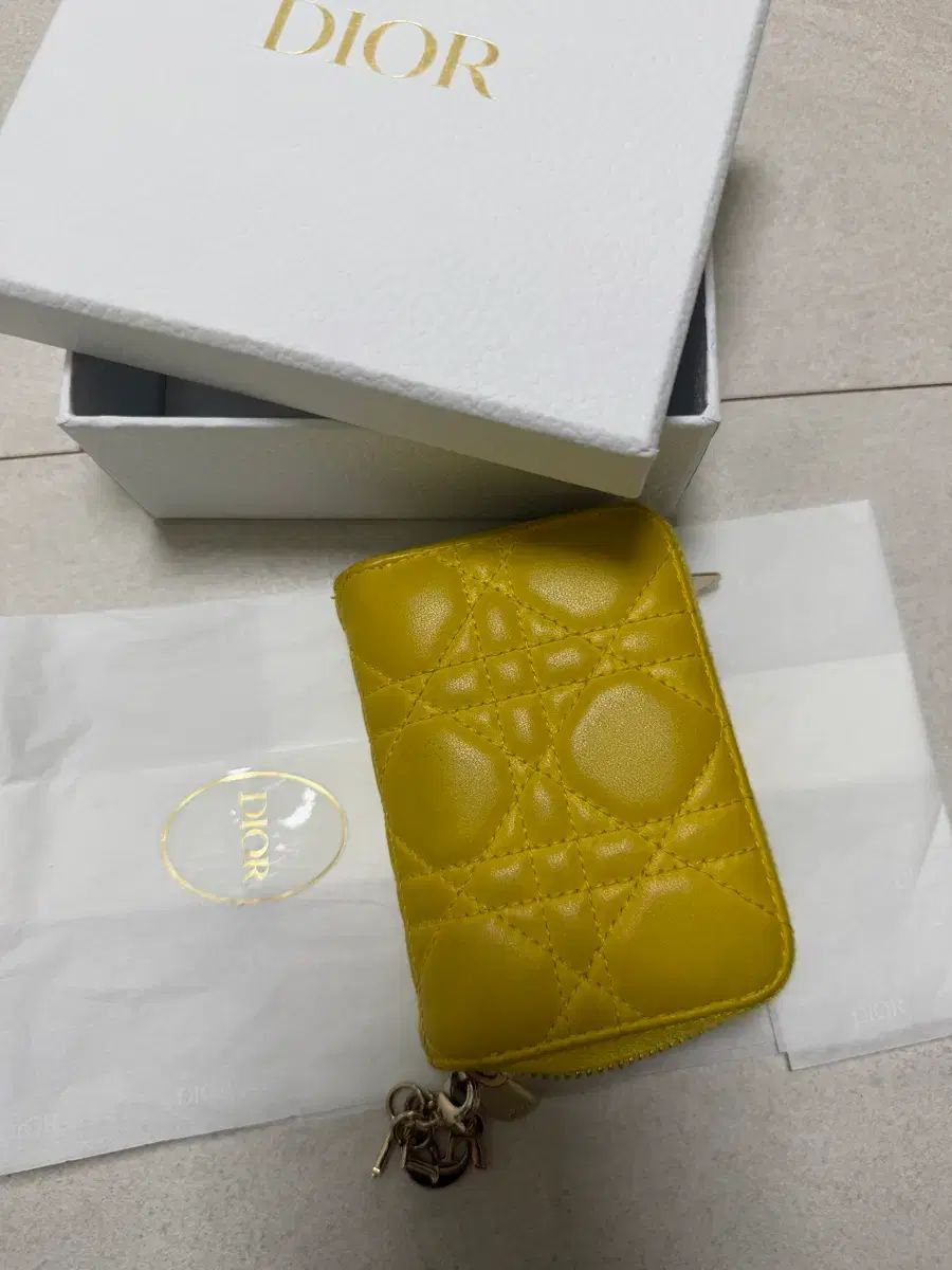 ディオール財布