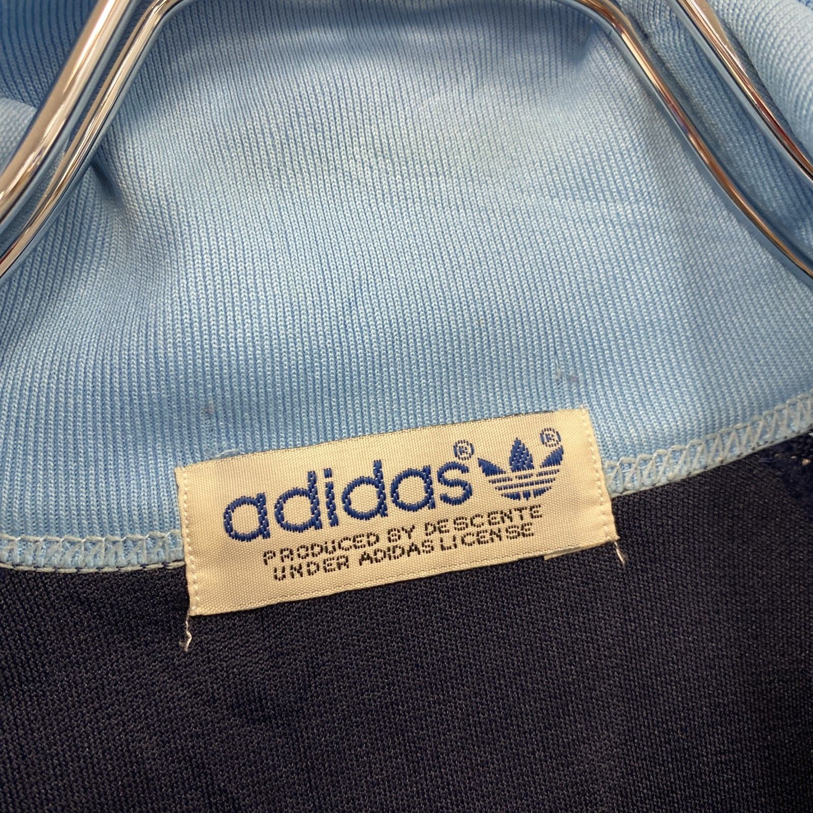 adidas アディダス トラックジャケット/ジャージ 刺繡ロゴ 紺 ネイビー