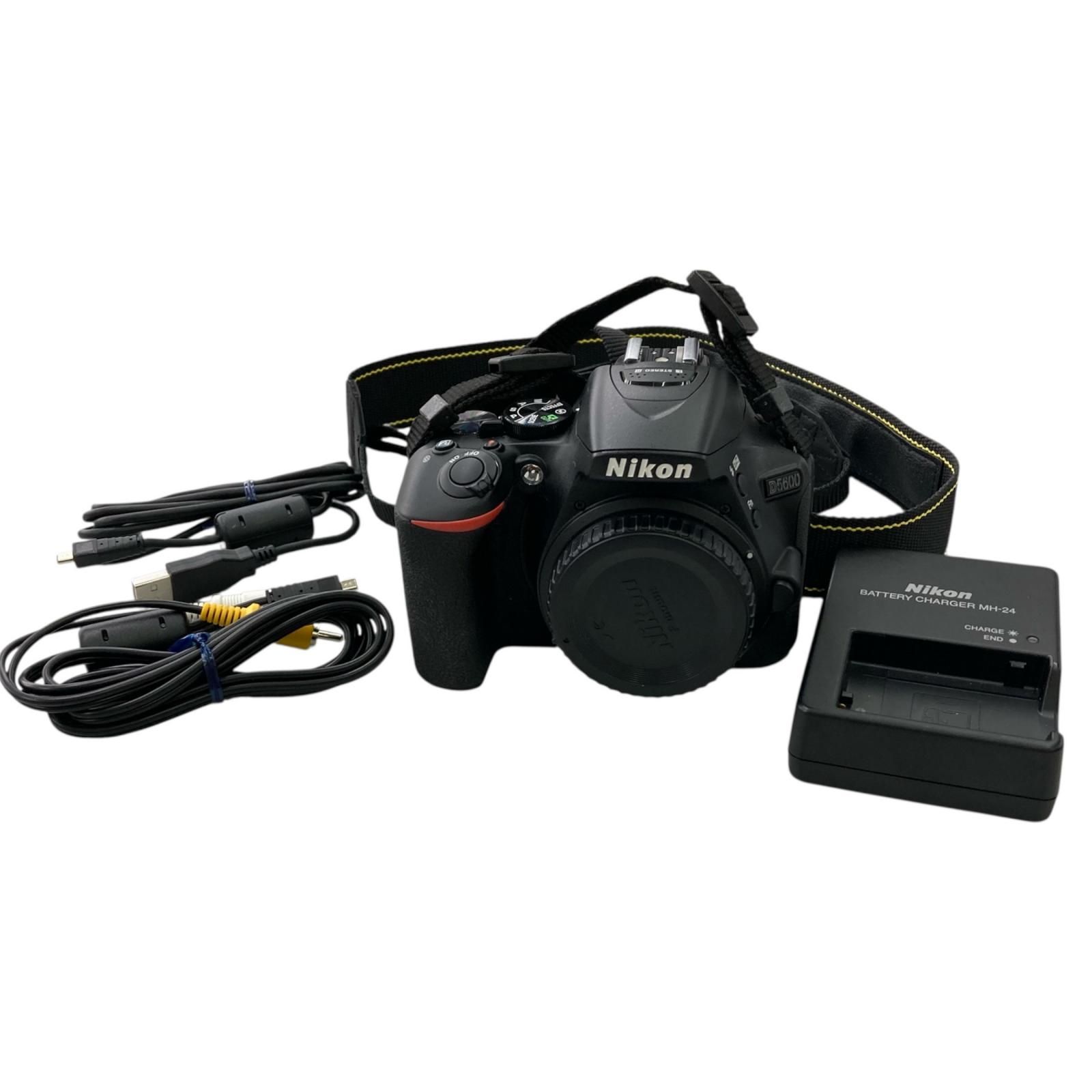 186000 動作確認済み 一眼レフカメラ D5600 充電器付き