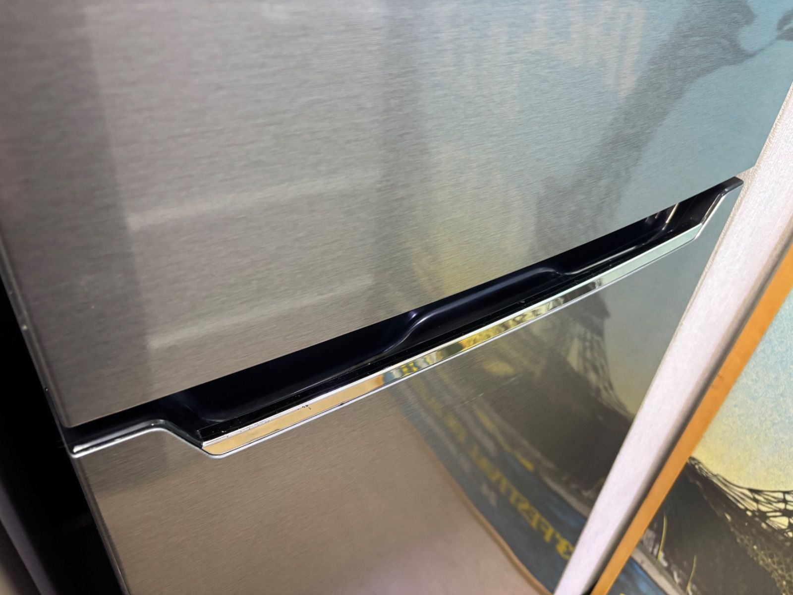 ◇Hisense 冷蔵庫 227L 2Lのペッドボトルを3本置いても余裕がある HR 