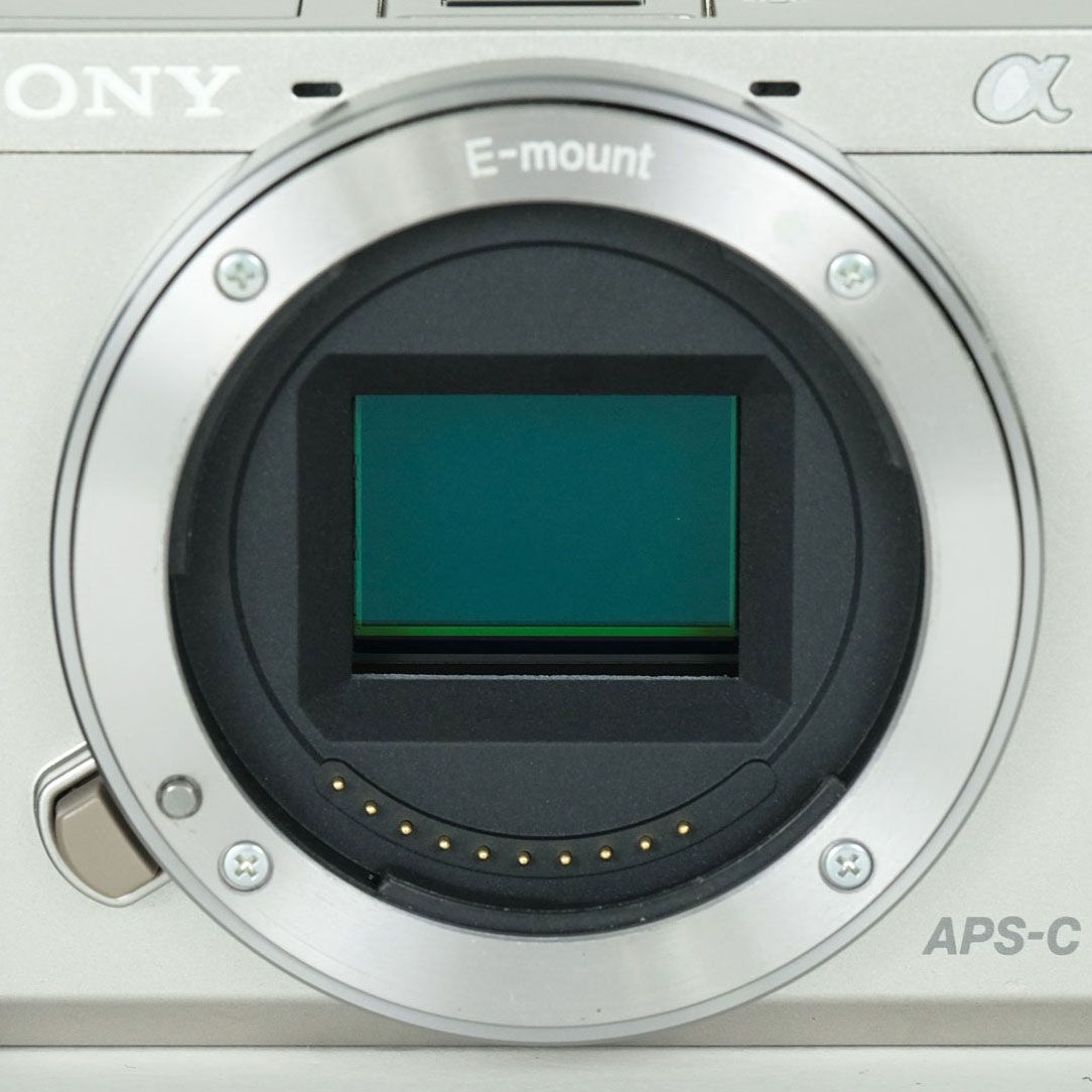 美品 | シャッター数12,340回] SONY α6000（ILCE-6000） [ボディ