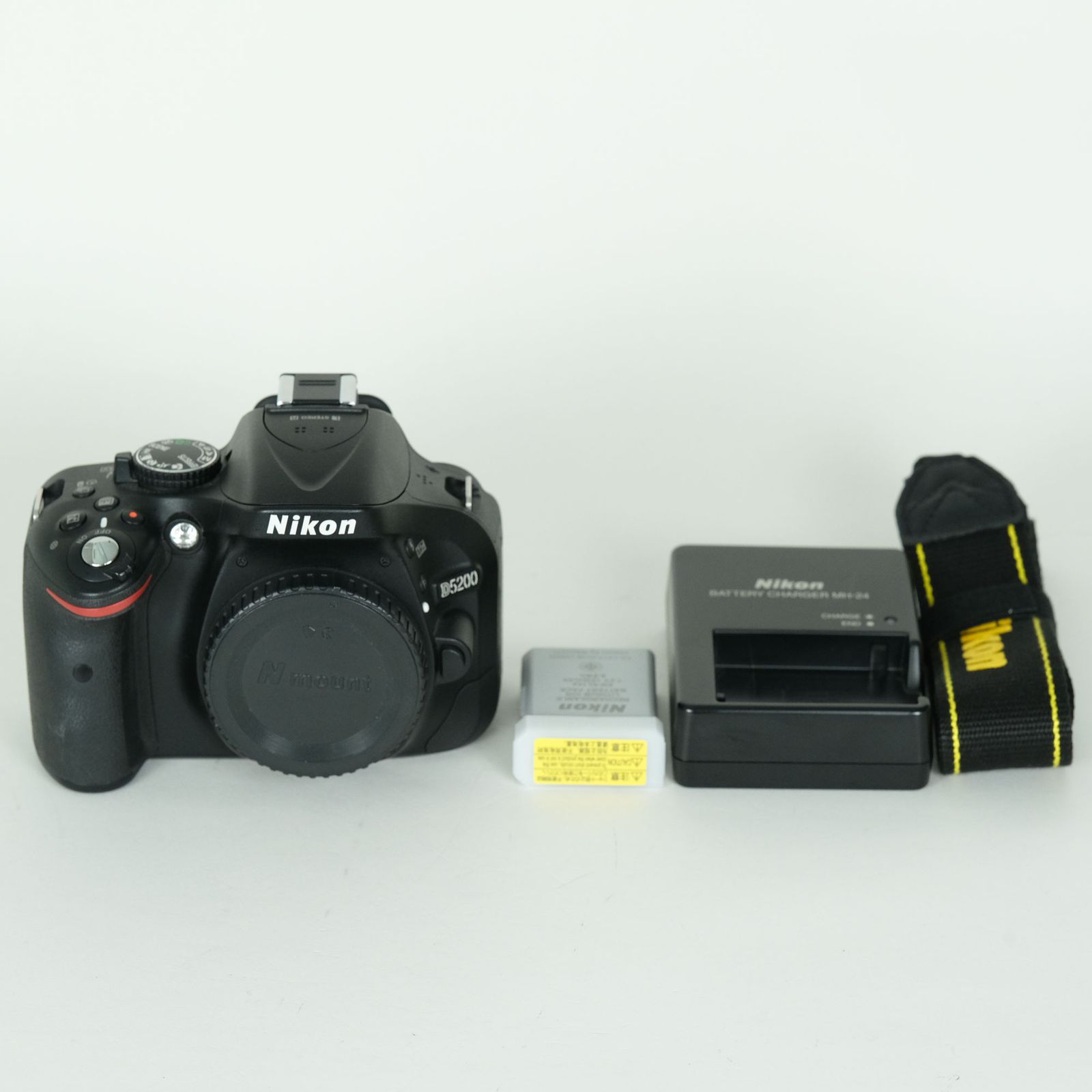 難あり品] Nikon D5200 ボディ ブラック | ニコンFマウント - メルカリ