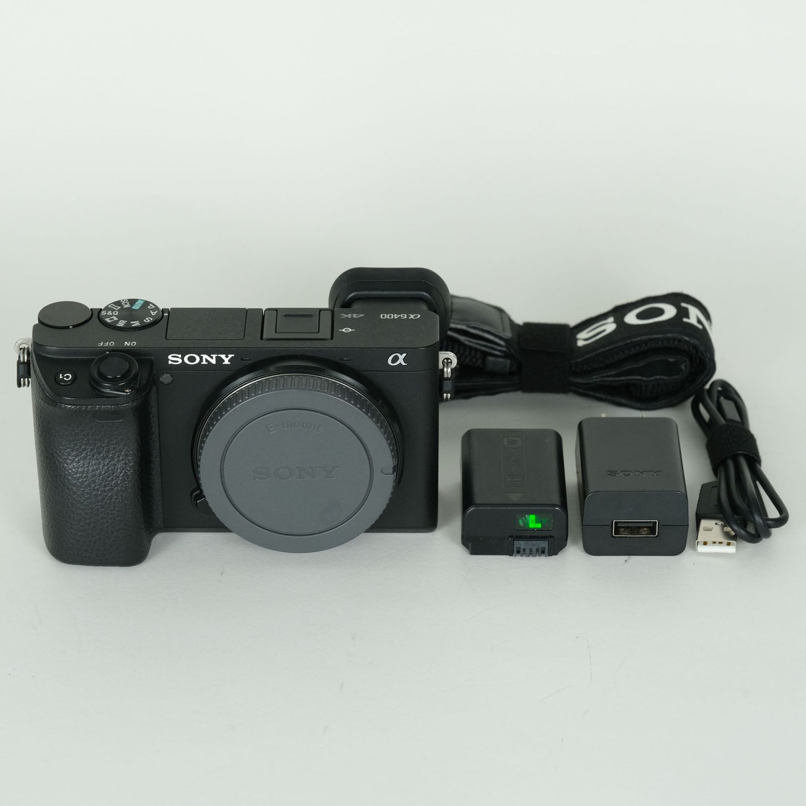 【中古美品】SONY α6400 ショット数2564枚 おまけあり 美品 | シャッター数53,500回] SONY α6400（ILCE-6400） [ボディ