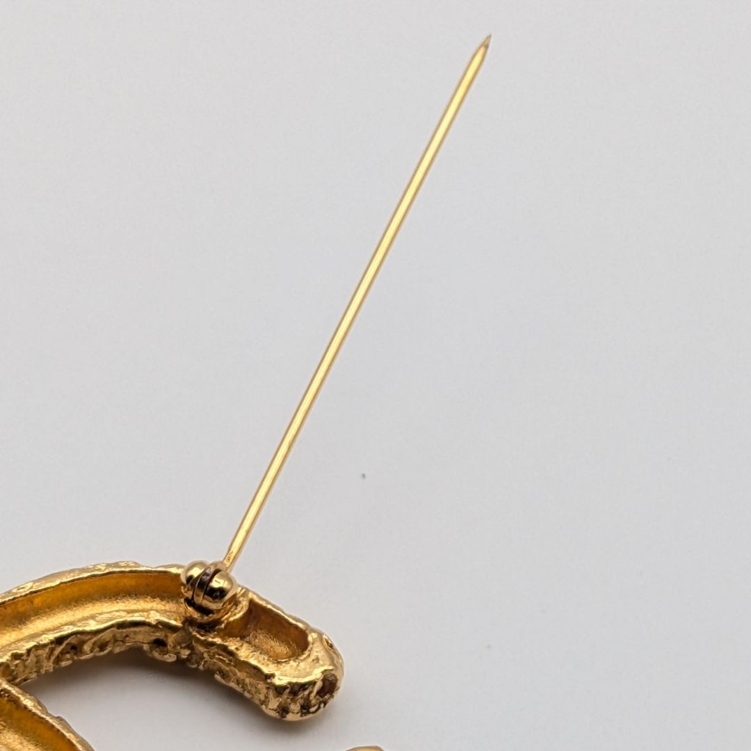 極美品 シャネル ブローチ ココマーク 溶岩 ゴールド 93A ヴィンテージ