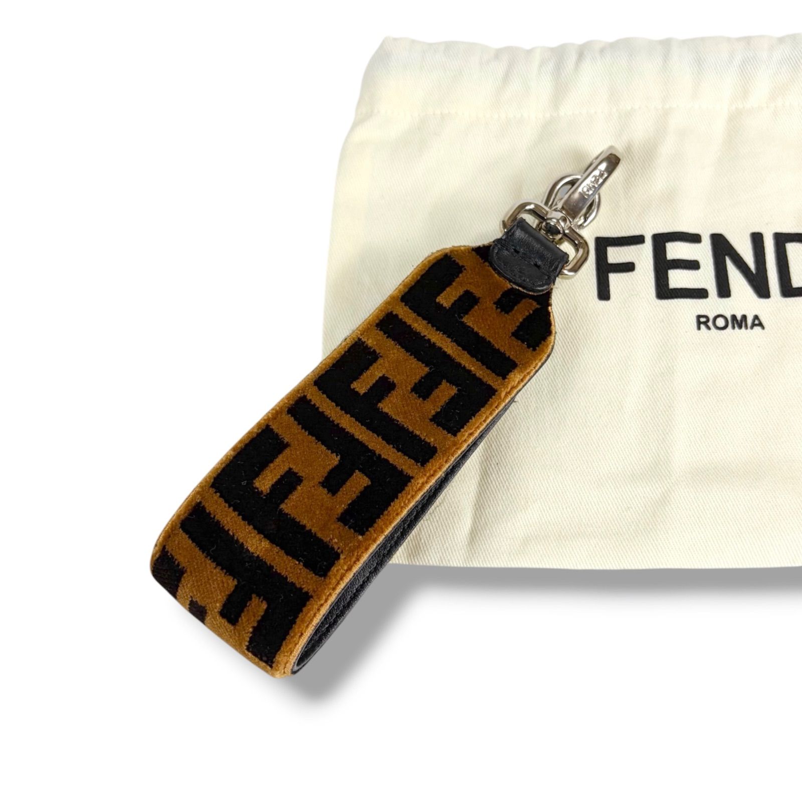 フェンディ FENDI ストラップユー ミニ ズッカ柄 ブラック ブラウン