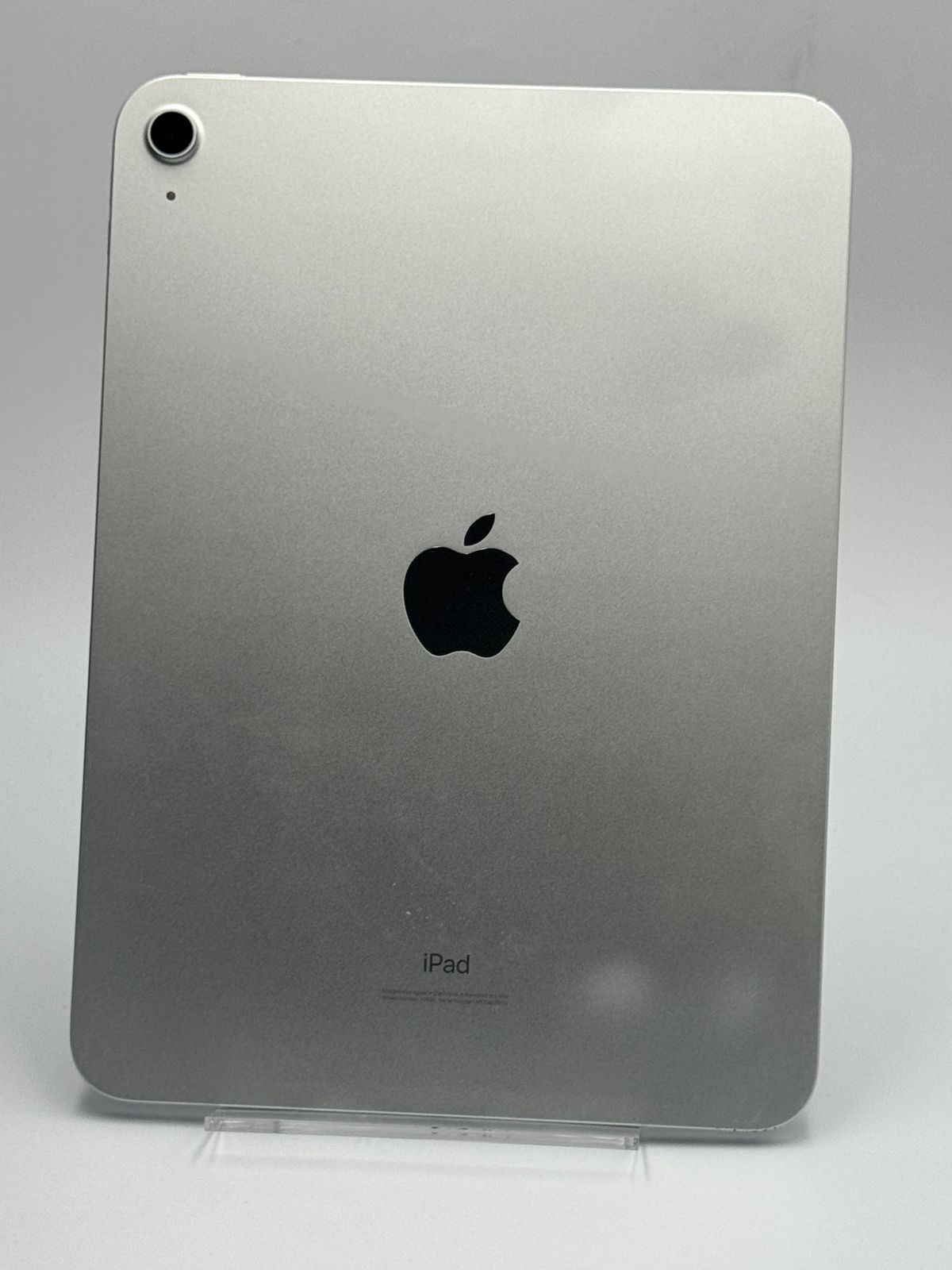 iPad 第10世代 64GB シルバー 中古C - メルカリ
