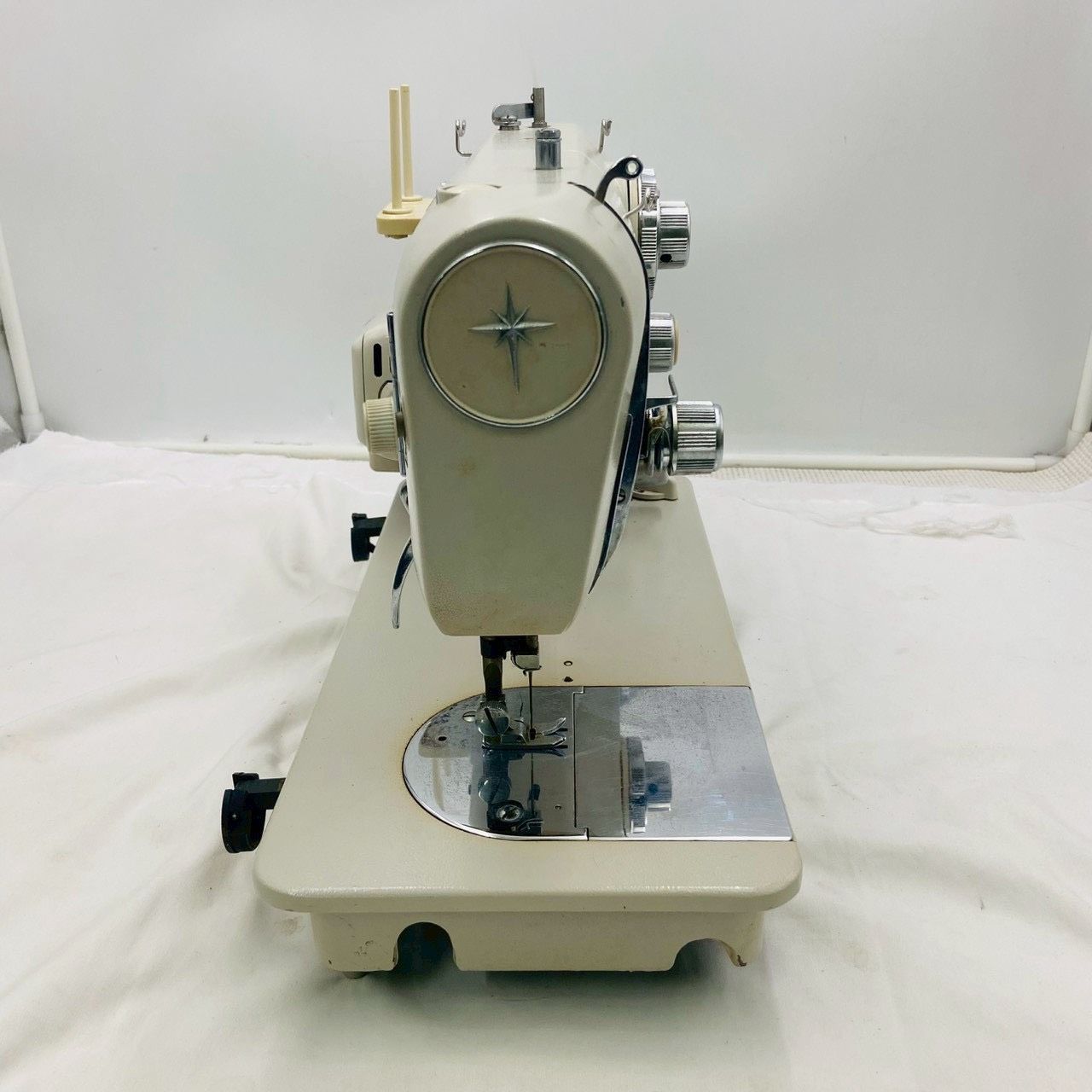 JANOME MODEL672 ジャノメ アンティークミシン 昭和レトロ ❗️✨ヴィンテージ品✨❗️】 JANOME ジャノメ MODEL672 アンティーク