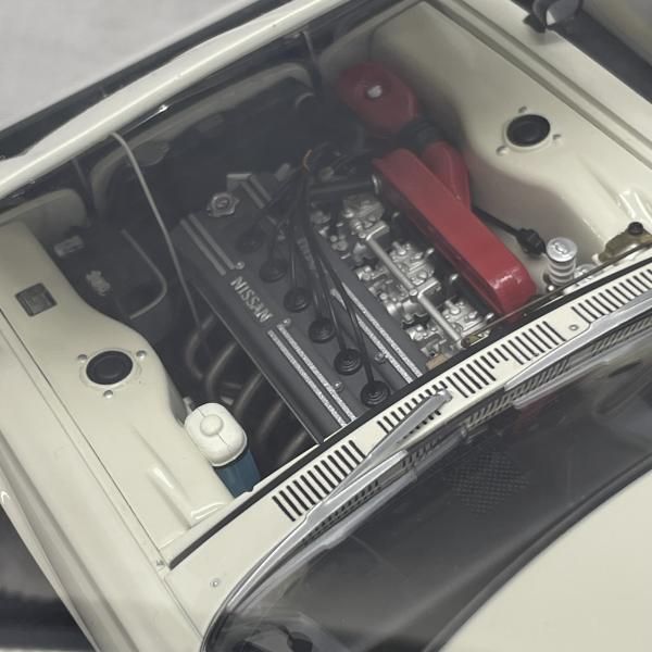 中古】開封)1/18 ｵｰﾄｱｰﾄ 日産 ｽｶｲﾗｲﾝ ﾊｰﾄﾞﾄｯﾌﾟ 2000 GT-R (KPGC10