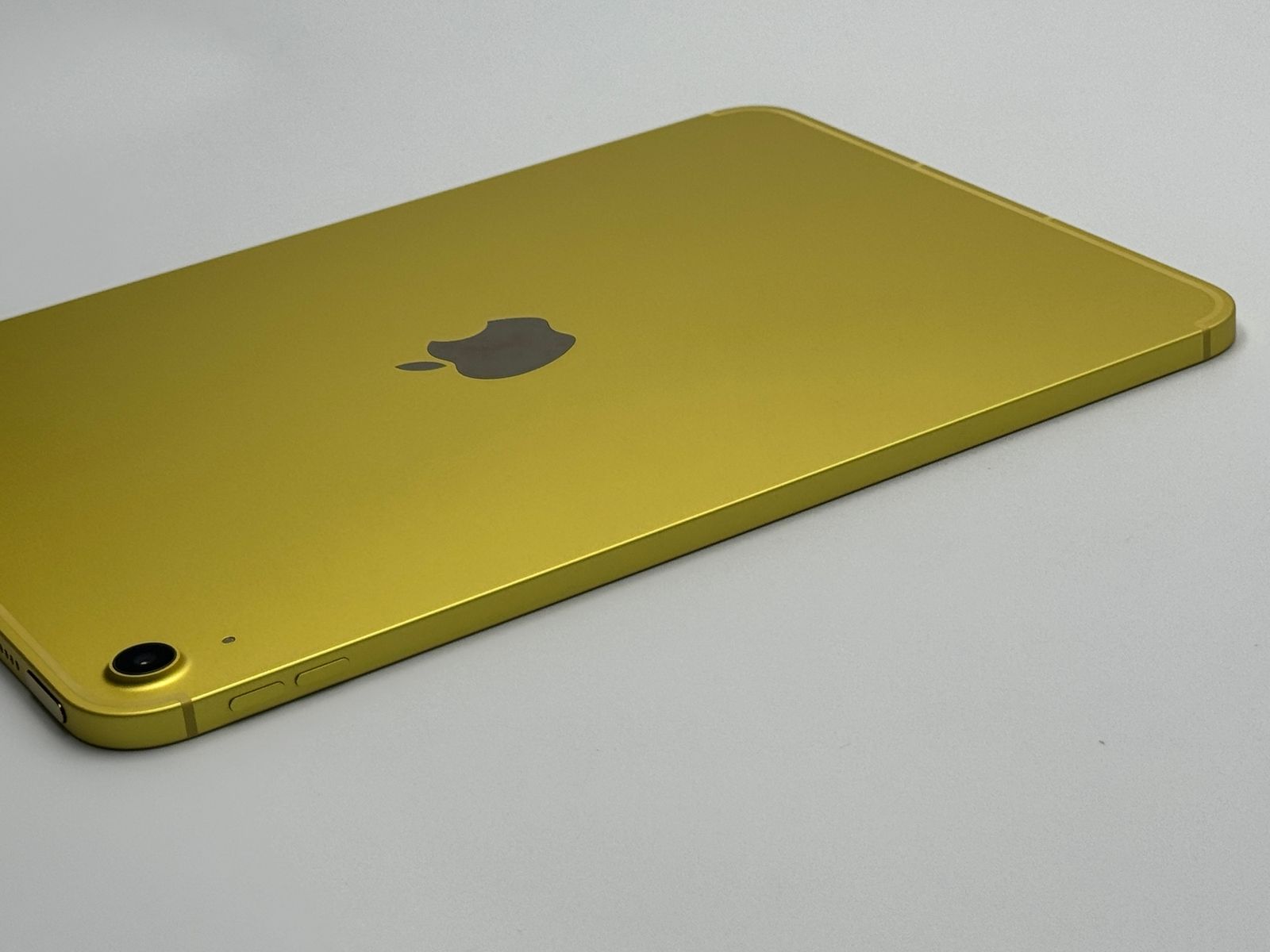 中古B】iPad 第11世代 128GB イエロー wifi+Cellular バッテリー【100