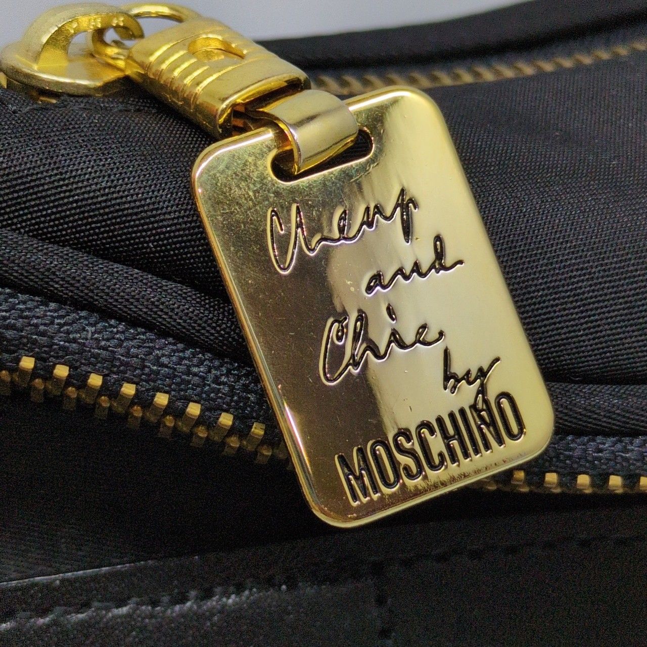 MOSCHINO モスキーノ ナイロンウエストバッグ ベルト付き ゴールド金具