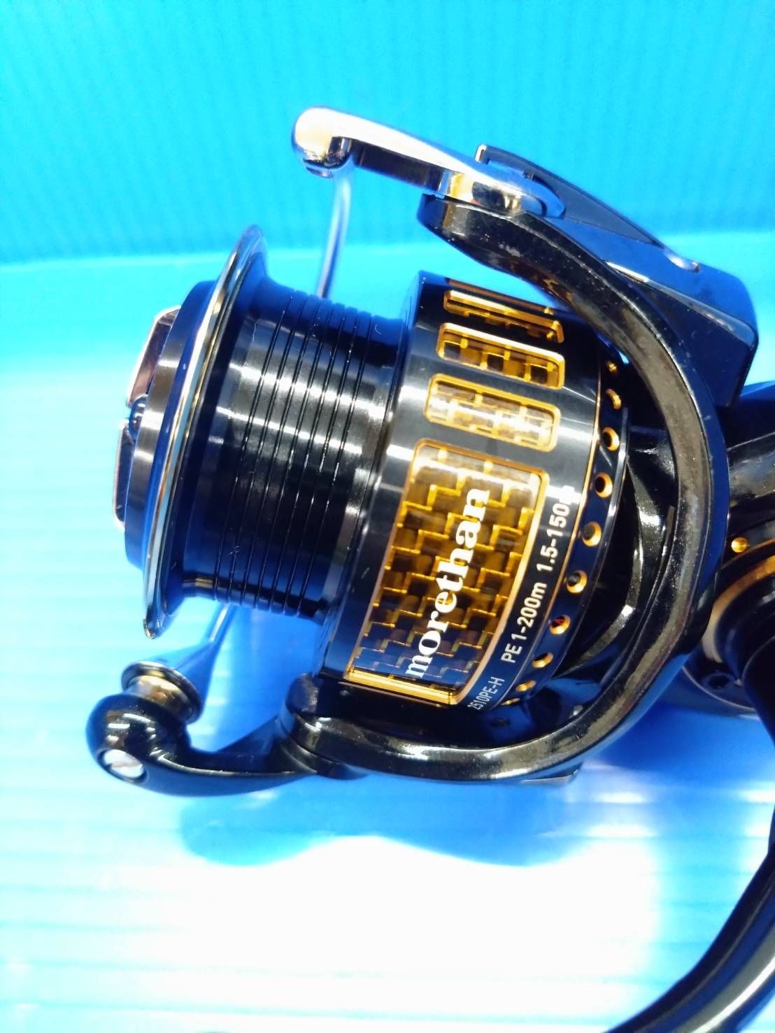日本製 ダイワ 17モアザン 2510PE-H スピニング シーバス 状態良好 (03