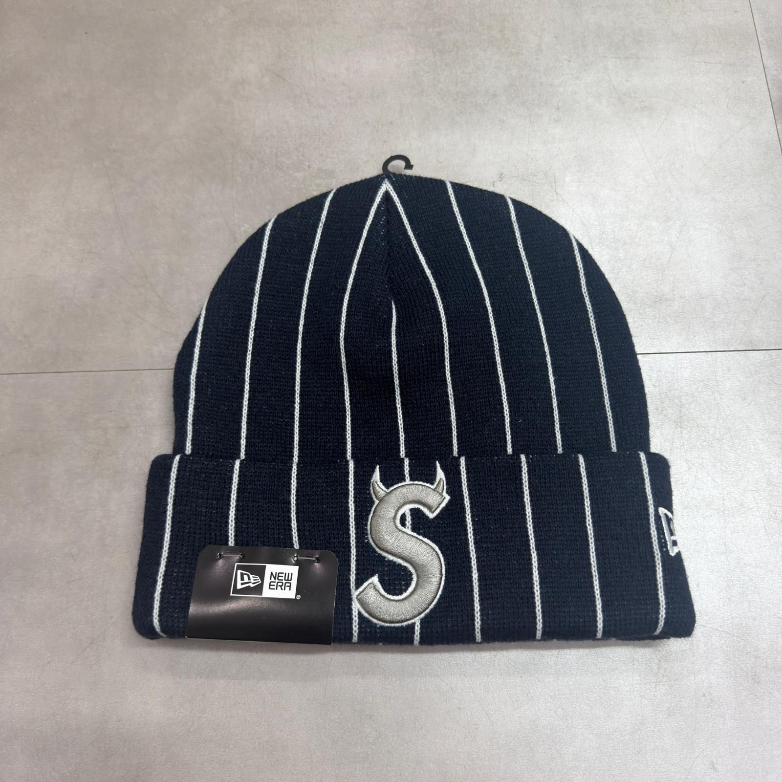未使用 Supreme 26SS New Era Devil S Logo Beanie デニム ストライプ