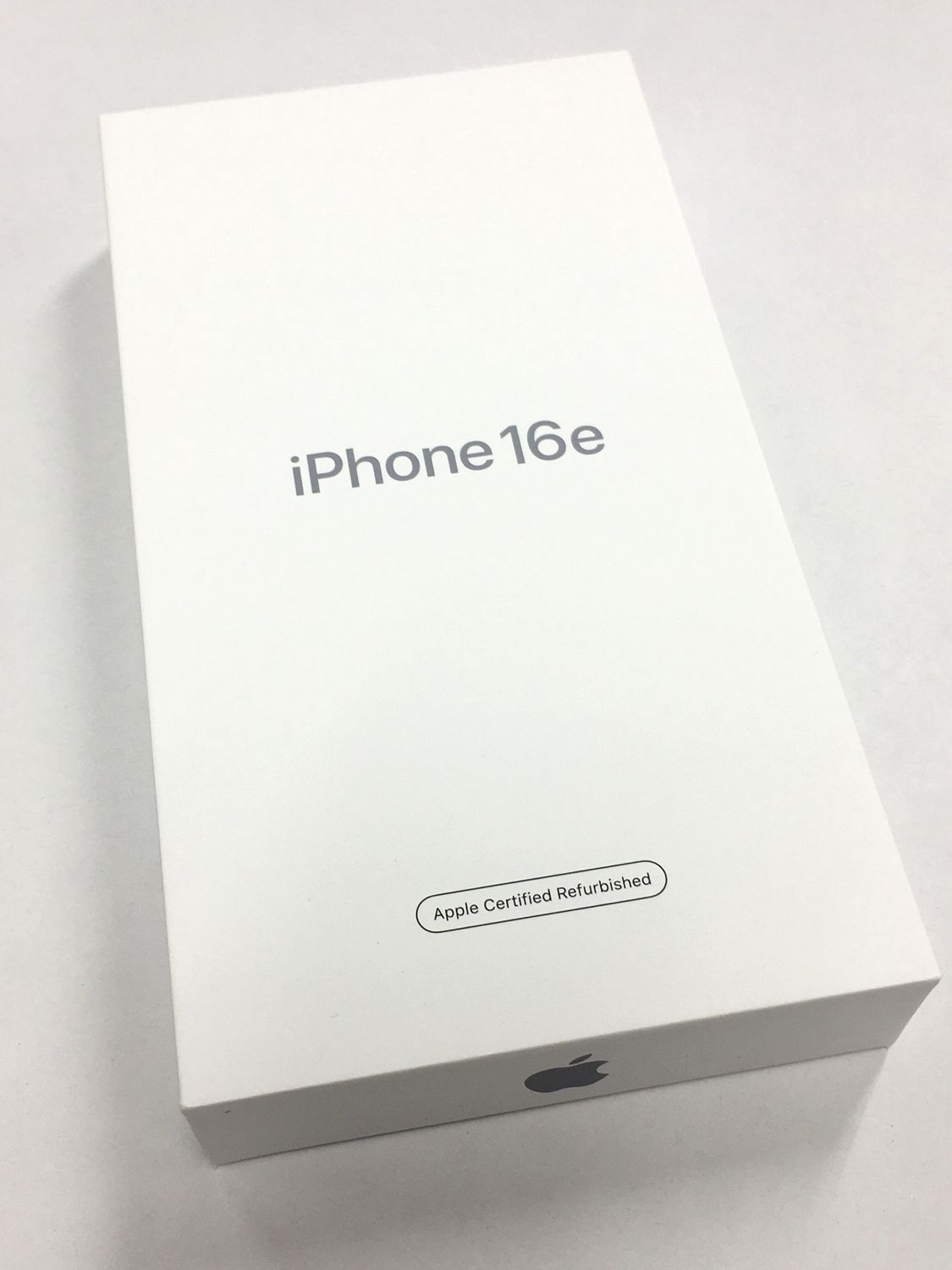 iPhone 16e 128GB ホワイト 未開封 SIMフリー Apple保証 - メルカリ