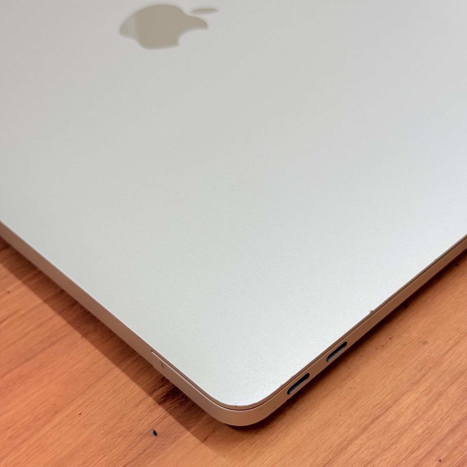 バッテリー良好】MacBook Air M1 13