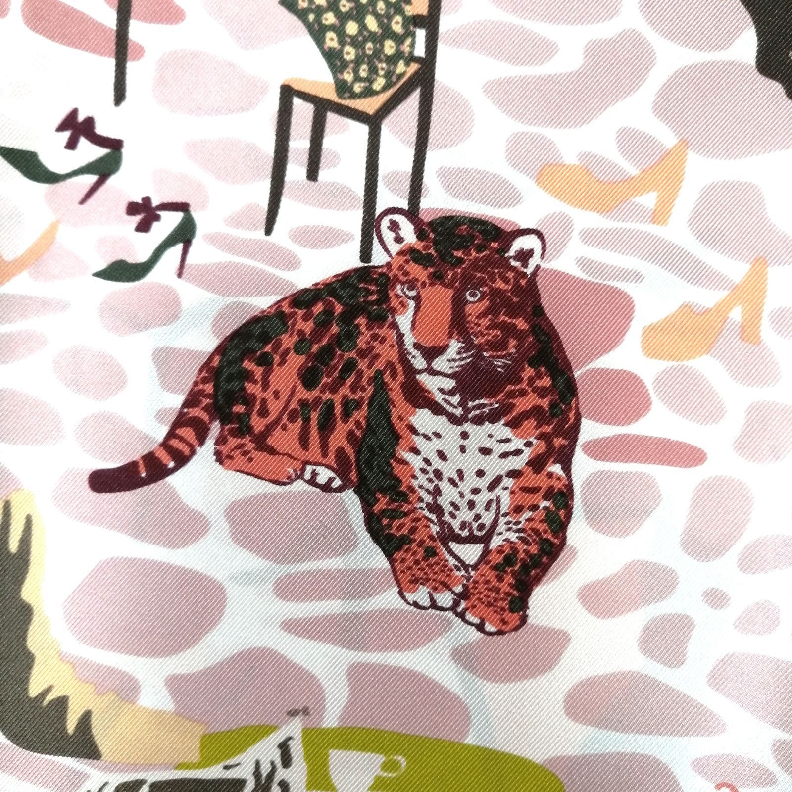 ✨美品✨ サルヴァトーレフェラガモ Salvatore Ferragamo スカーフ