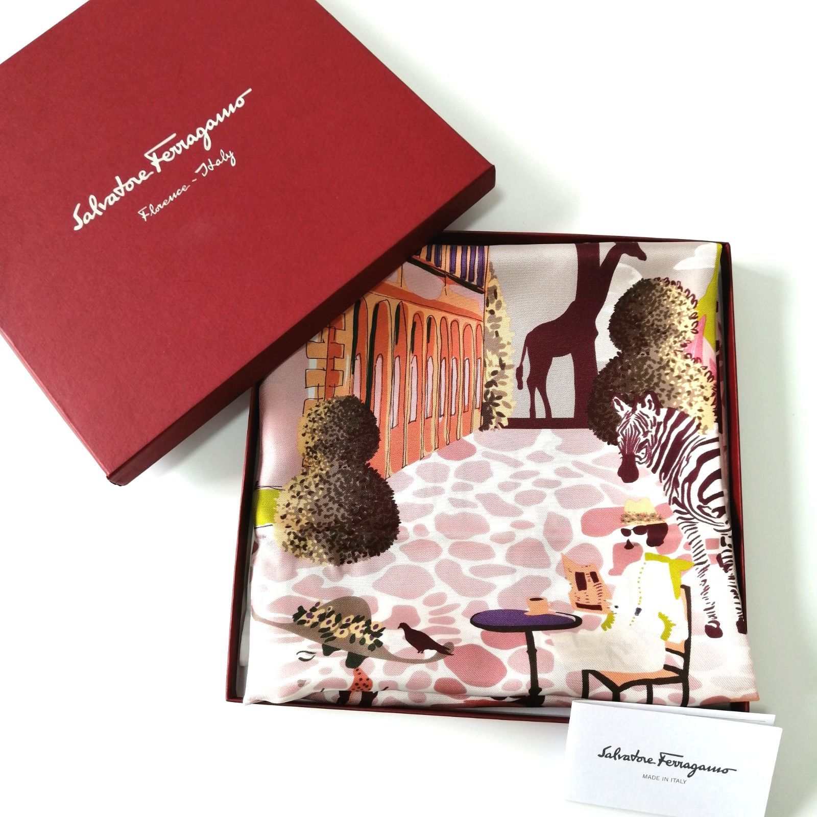 ✨美品✨ サルヴァトーレフェラガモ Salvatore Ferragamo スカーフ