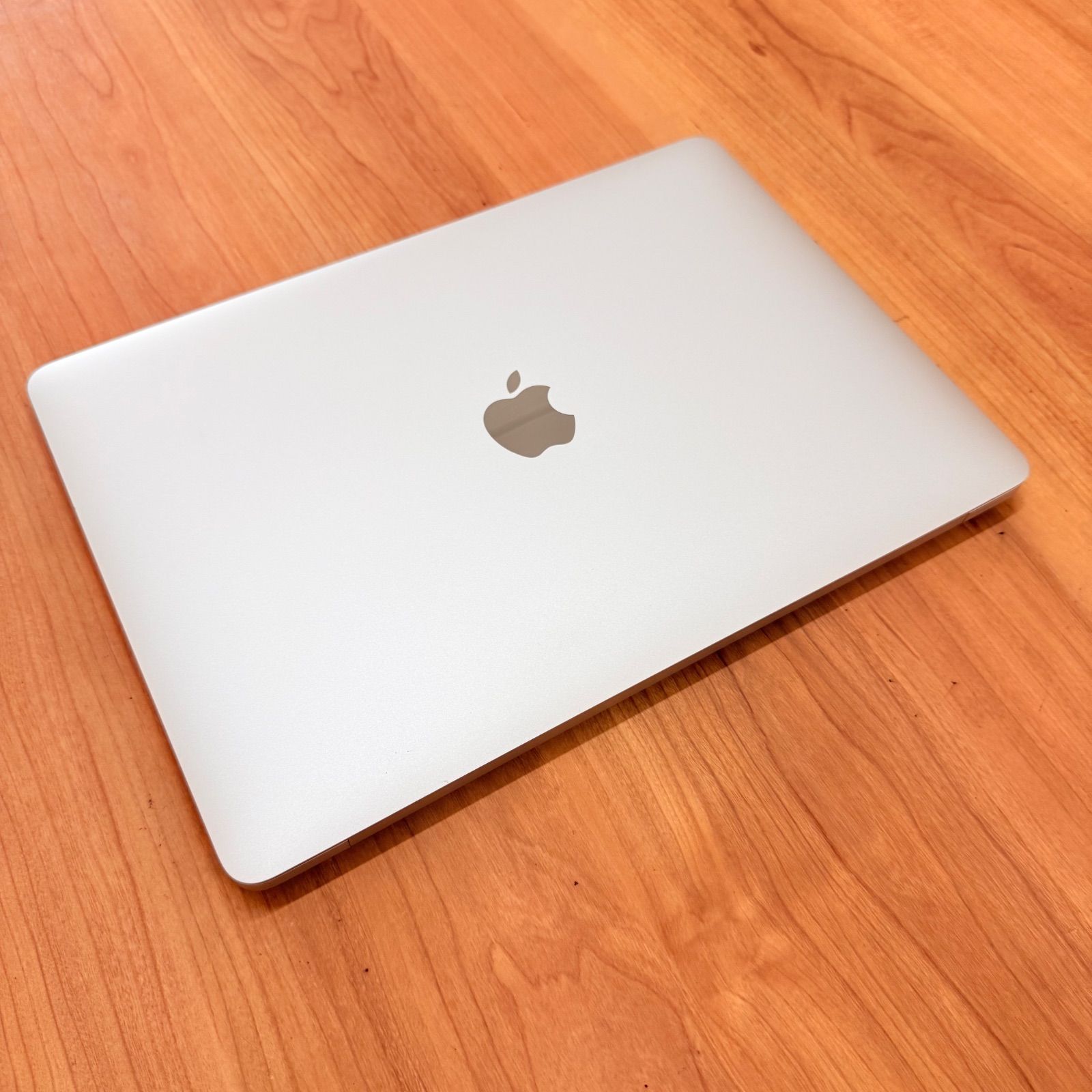 バッテリー100% MacBook Air M1 13インチ シルバー バッテリー良好】MacBook Air M1 13