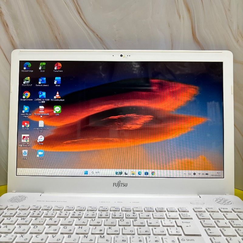 ノートPC ☆高性能☆FUJITSU LIFEBOOK/Win11/SSD256/8gb