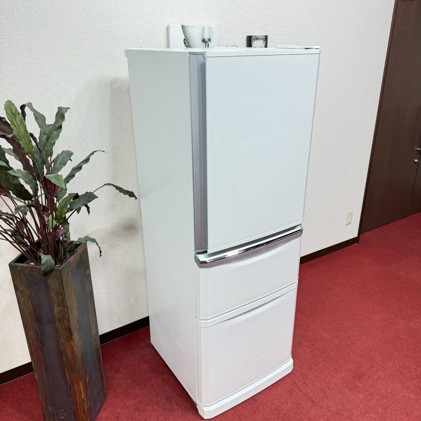 東京23区送料無料 超美品三菱2017年製 335L製氷機有 分解洗浄/除菌済み