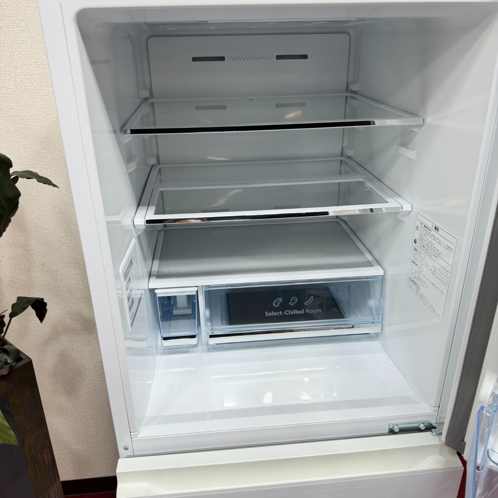 東京23区送料無料 超美品ハイセンス3ドア冷蔵庫283L 2022年製製氷機有