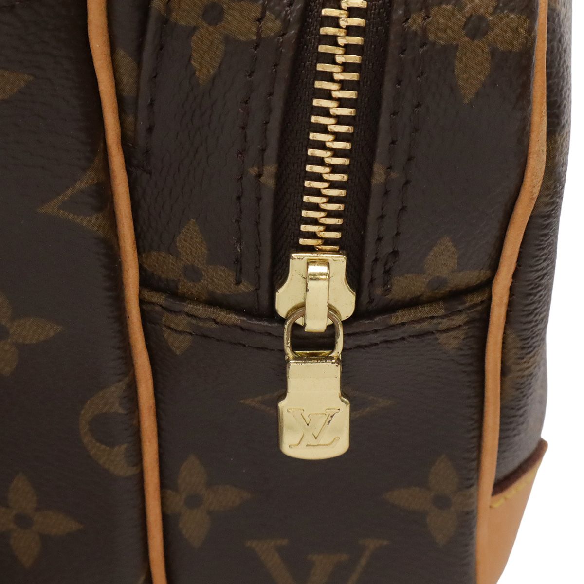 LOUIS VUITTON ルイ ヴィトン モノグラム ナイル ショルダーバッグ