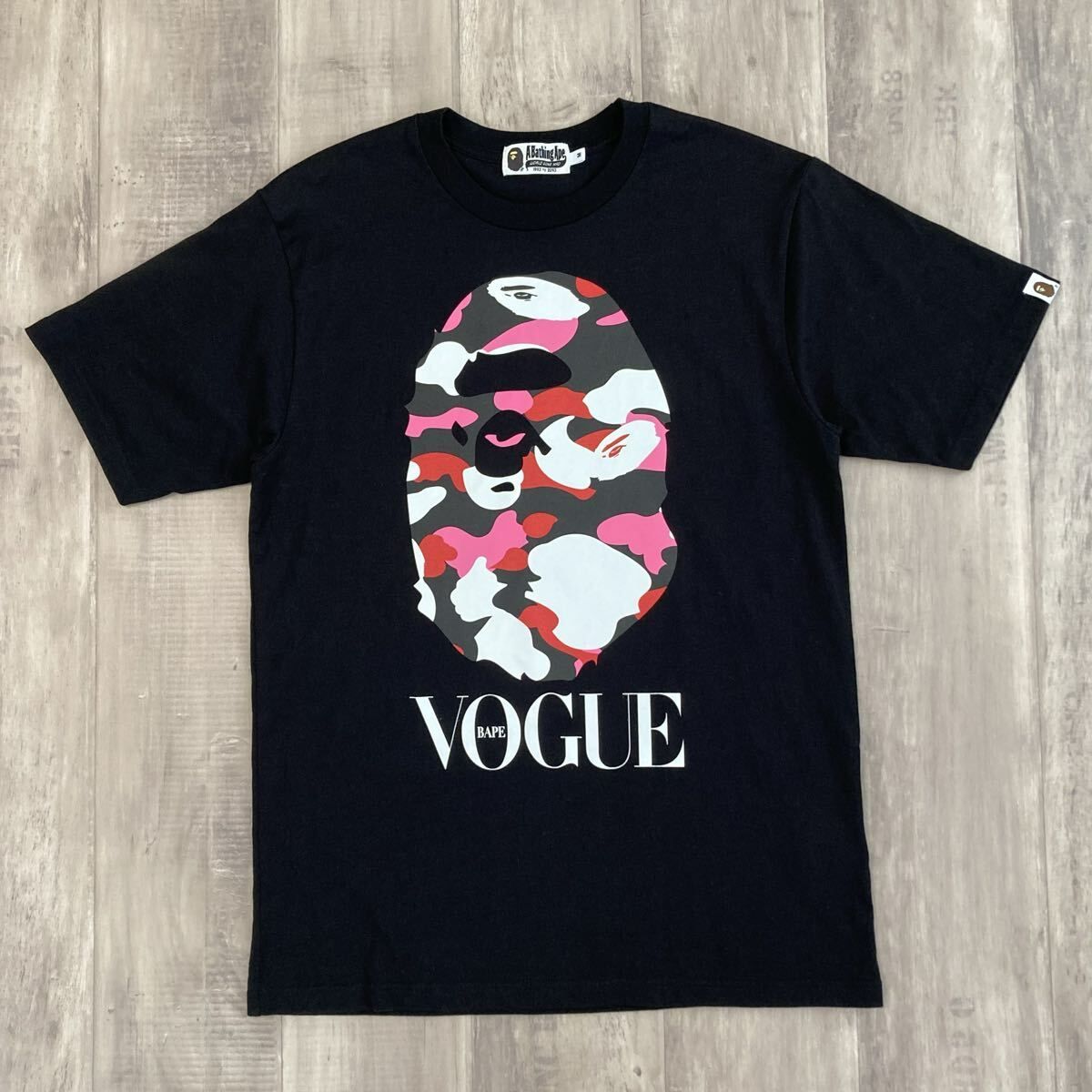VOGUE × BAPE CAMO BIG HEAD Tシャツ Mサイズ a bathing ape エイプ ベイプ アベイシングエイプ 迷彩 ヴォーグ y6682