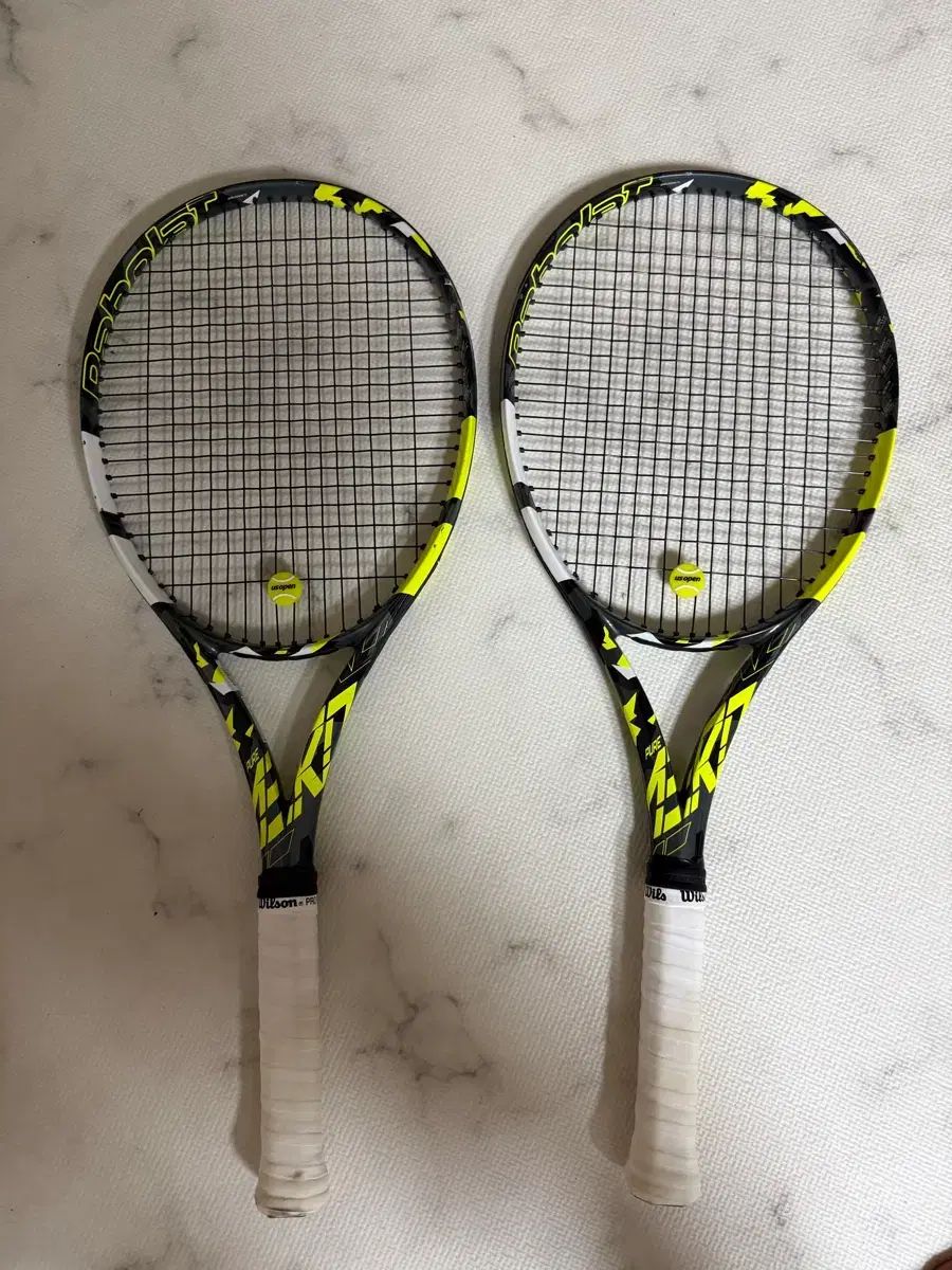 2023 BabolaT（バボラ） ピュアエアロ 100 300g 16x19 テニスラケット 2本