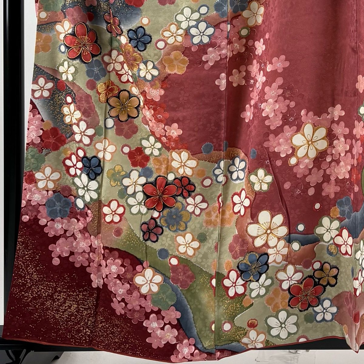 振袖 身丈160.5cm 裄丈63.5cm S 袷 岩田専太郎 落款 花 金糸 金彩