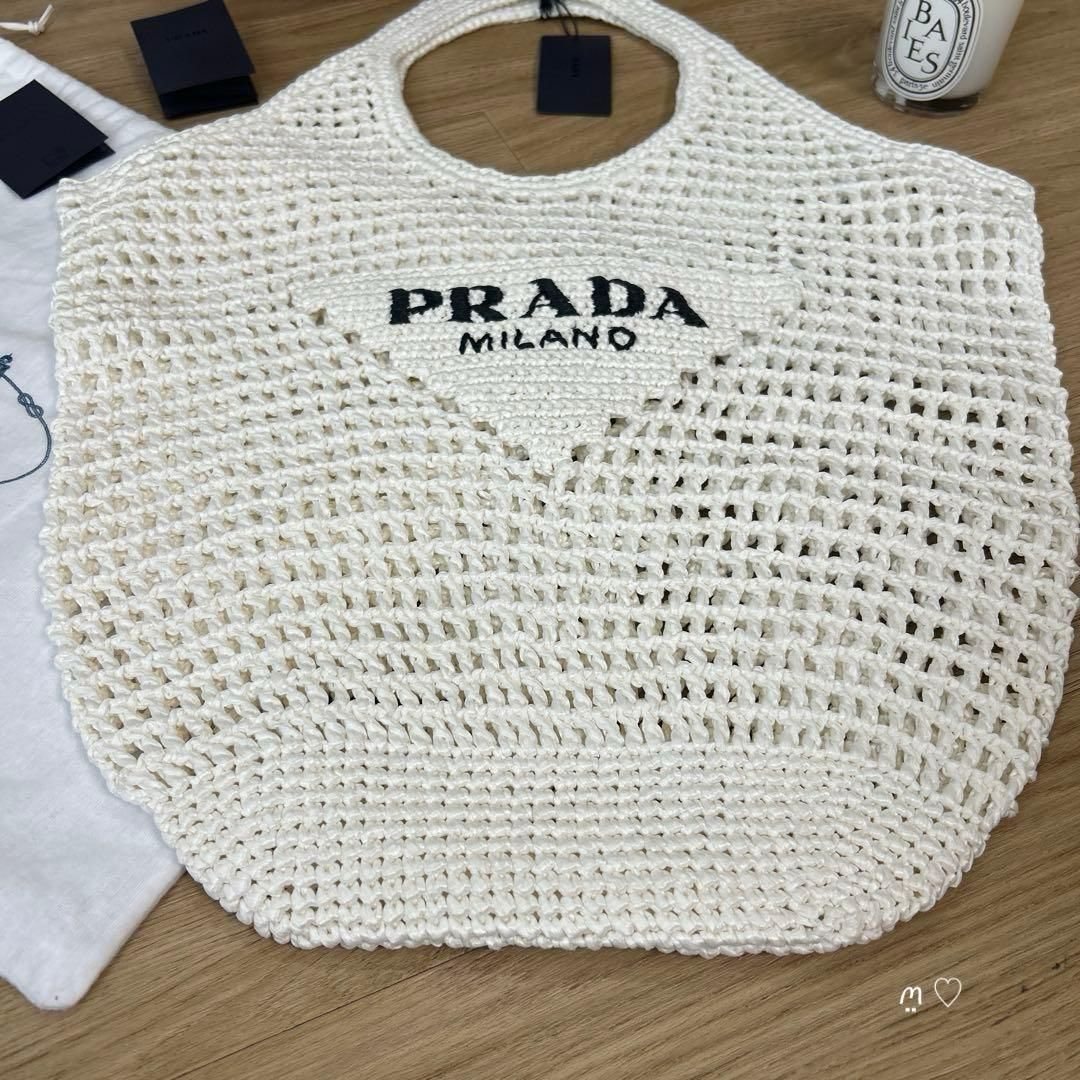 新品同様 PRADAプラダ クロシェトートバッグ1BG424ラフィア風かご