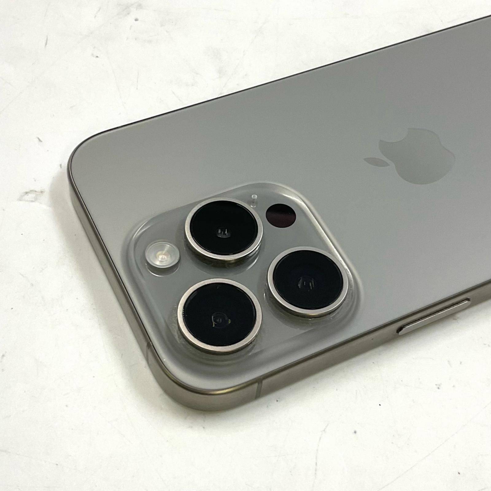 iPhone 15 Pro 256GB スペースグレイ Softbank 残83% - メルカリ