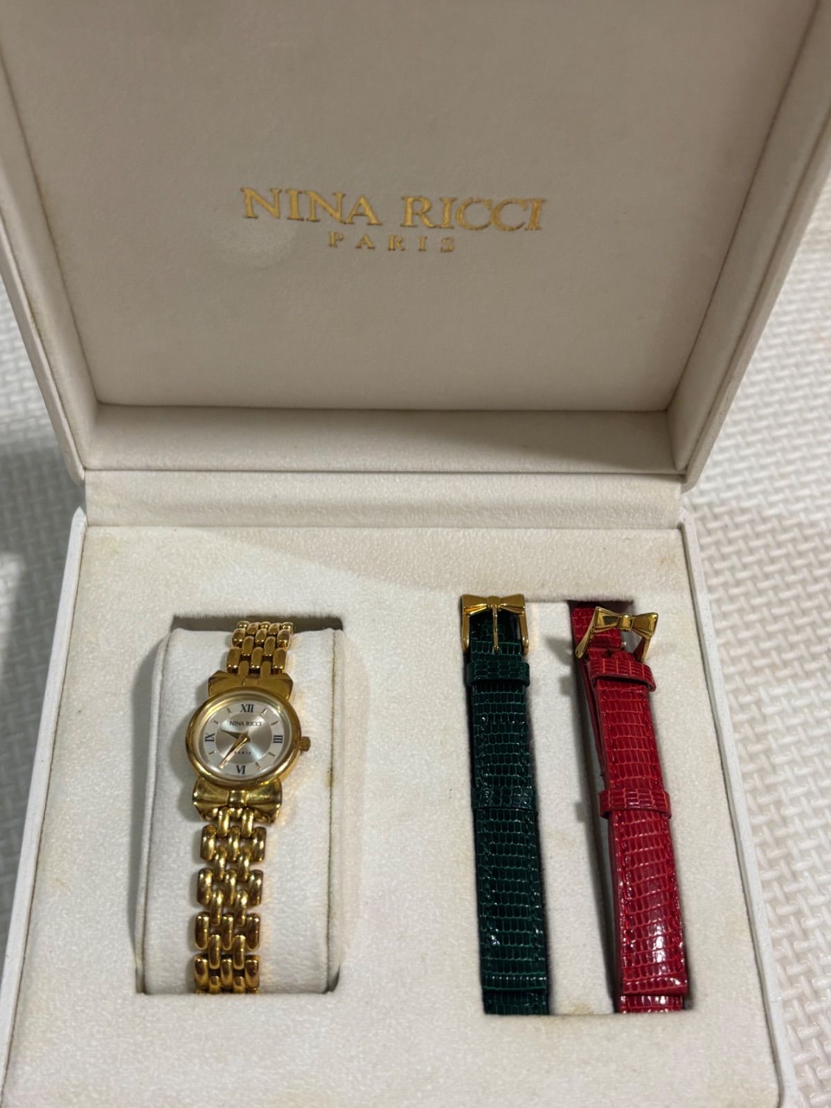 NINA RICCI ニナリッチ レディース腕時計 替えベルト2本・ケース付き