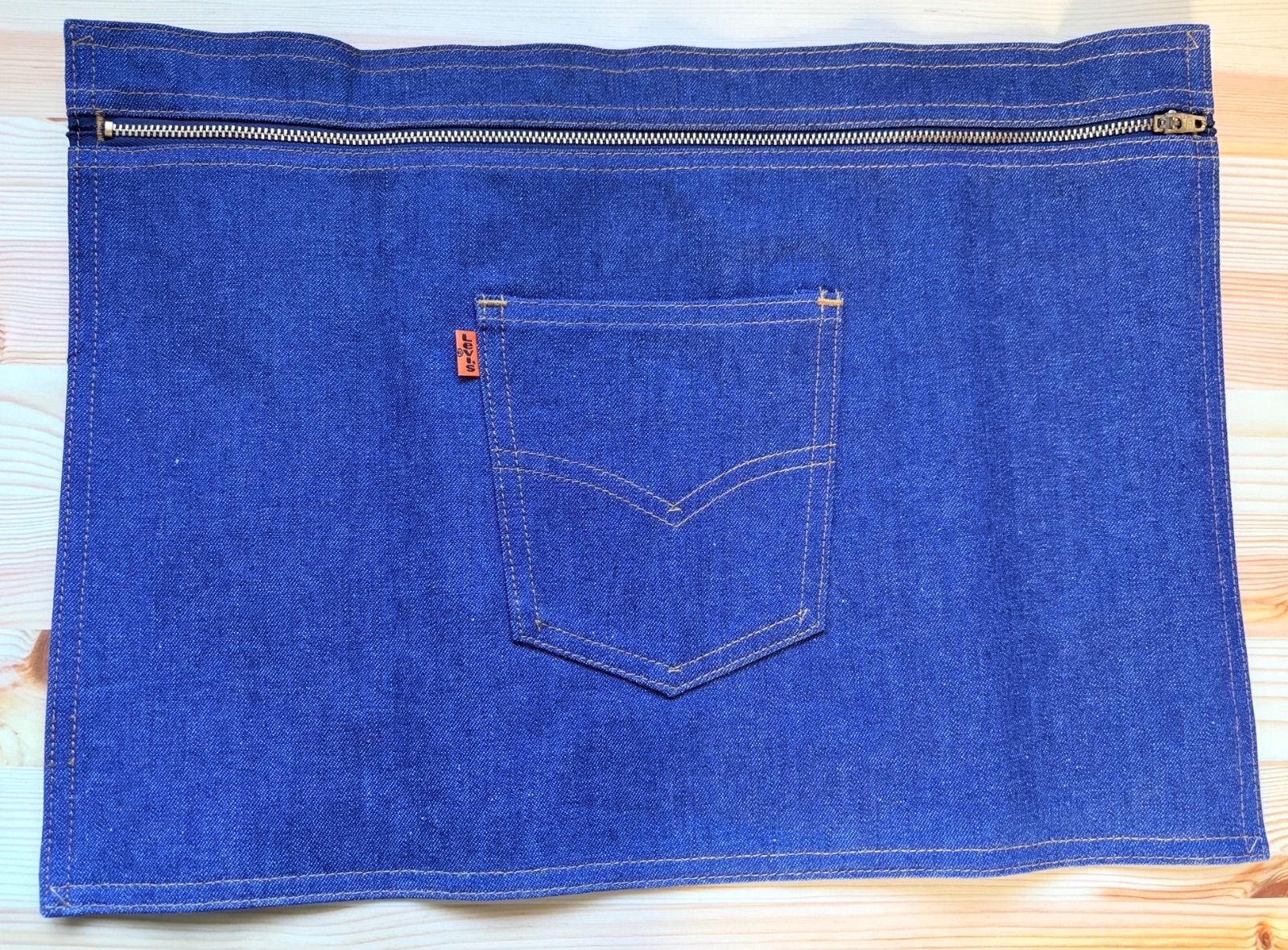 新品リーバイス Levi's　オレンジタブデニムクラッチバッグ　ライトブルー