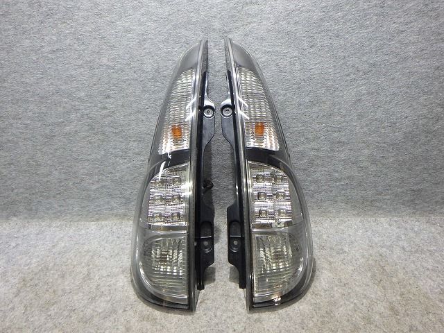 MRワゴン テール左右 MR33S 後期 220-59301 MG33S モコ ドルチェ LED玉