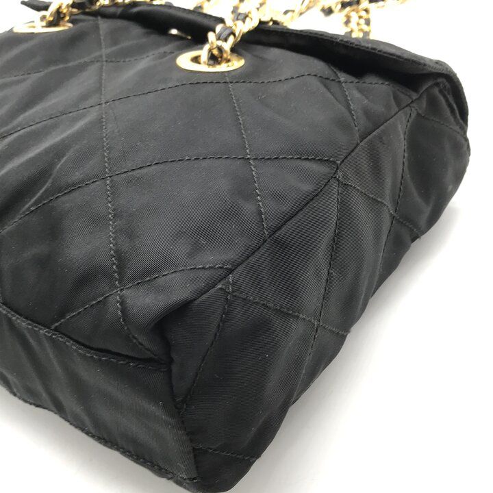 良品 PRADA プラダ 三角ロゴ プレート ナイロン キルティング チェーン