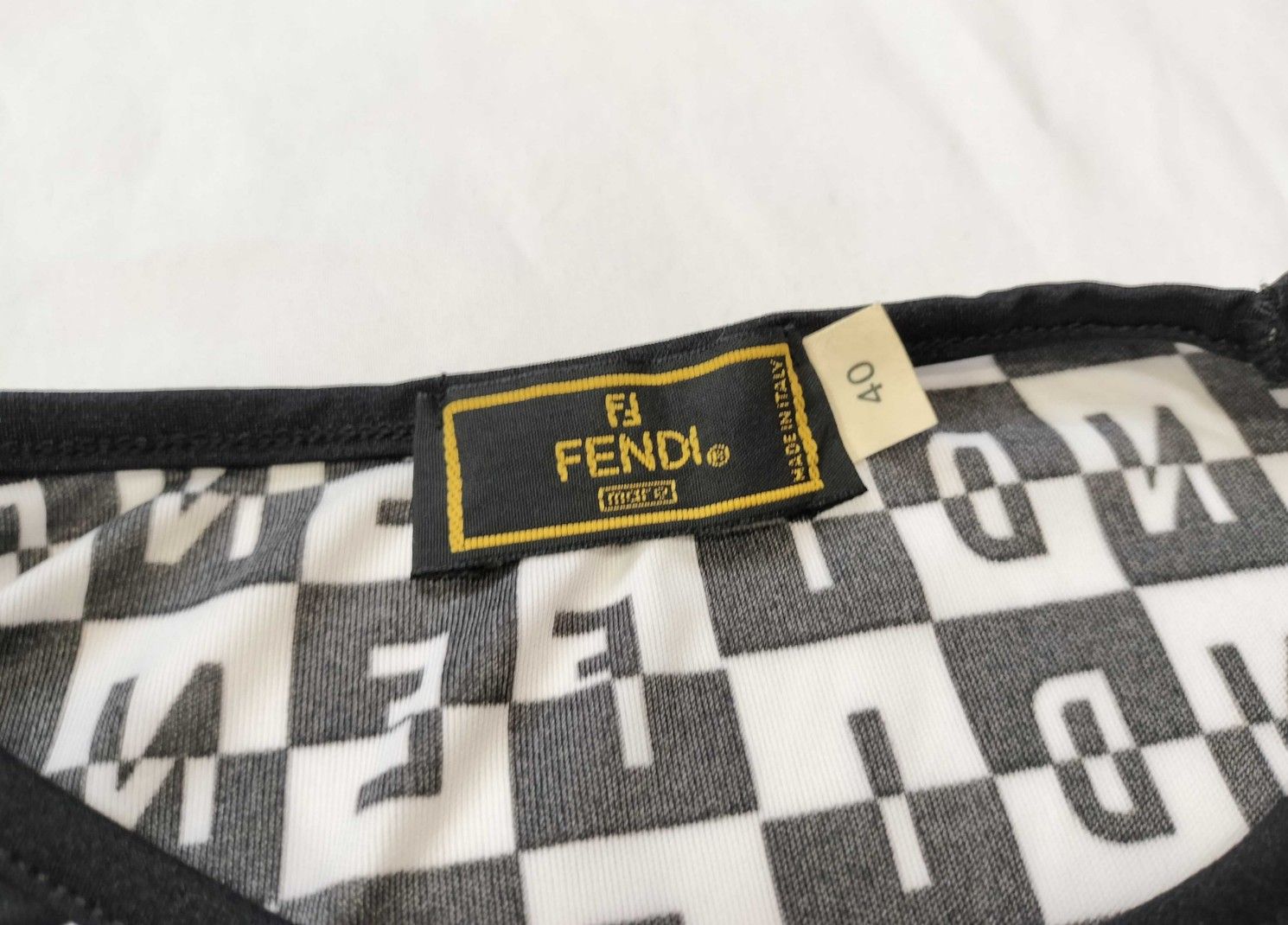 FENDI フェンディ 半袖 Tシャツ トップス サイズ40 ブラック ホワイト 
