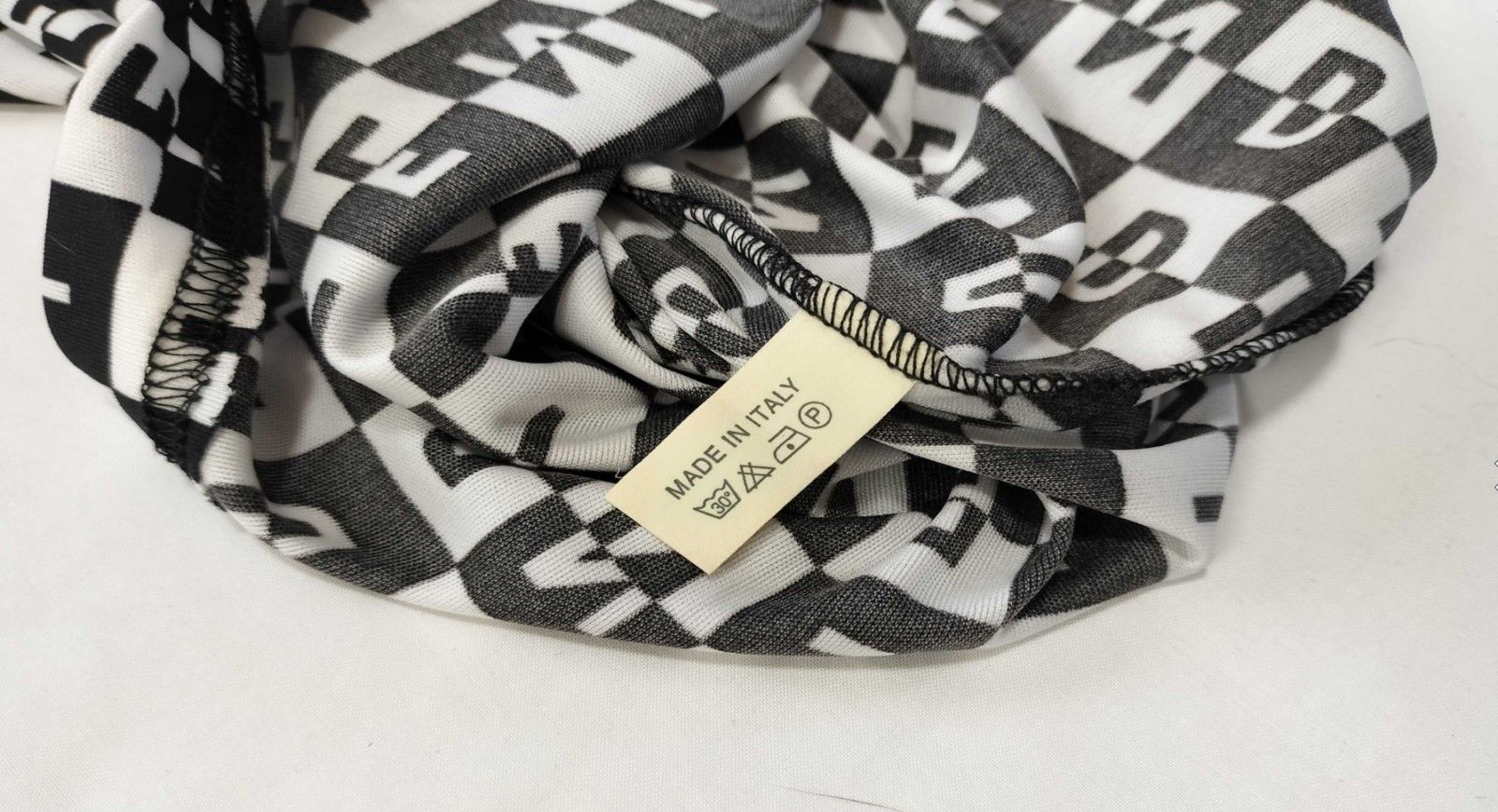FENDI フェンディ 半袖 Tシャツ トップス サイズ40 ブラック ホワイト 