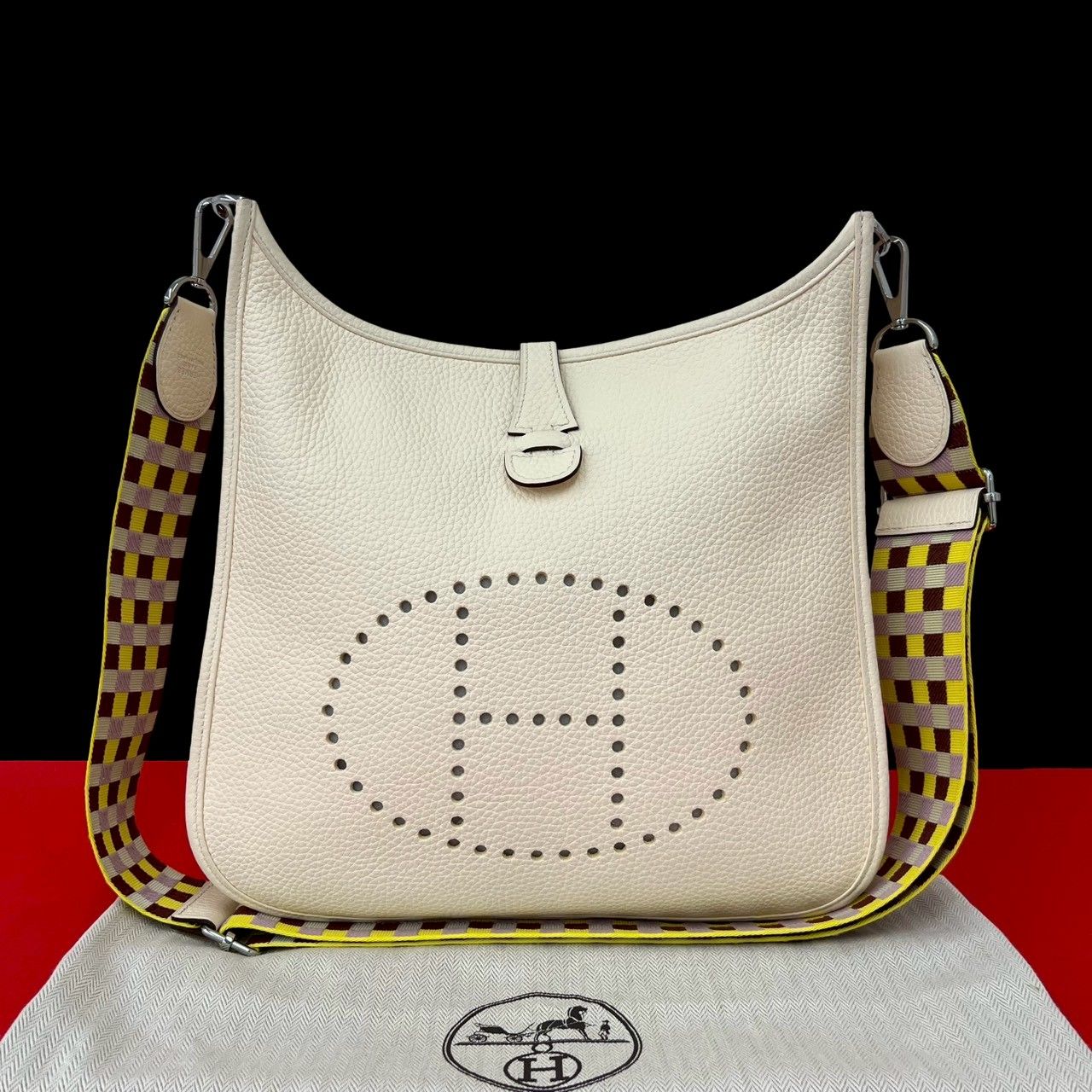 未使用保管品 袋付き U 刻印 HERMES エルメス エヴリン3 PM トリヨンクレマンス レザー ショルダーバッグ サコッシュ アイボリー 65819
