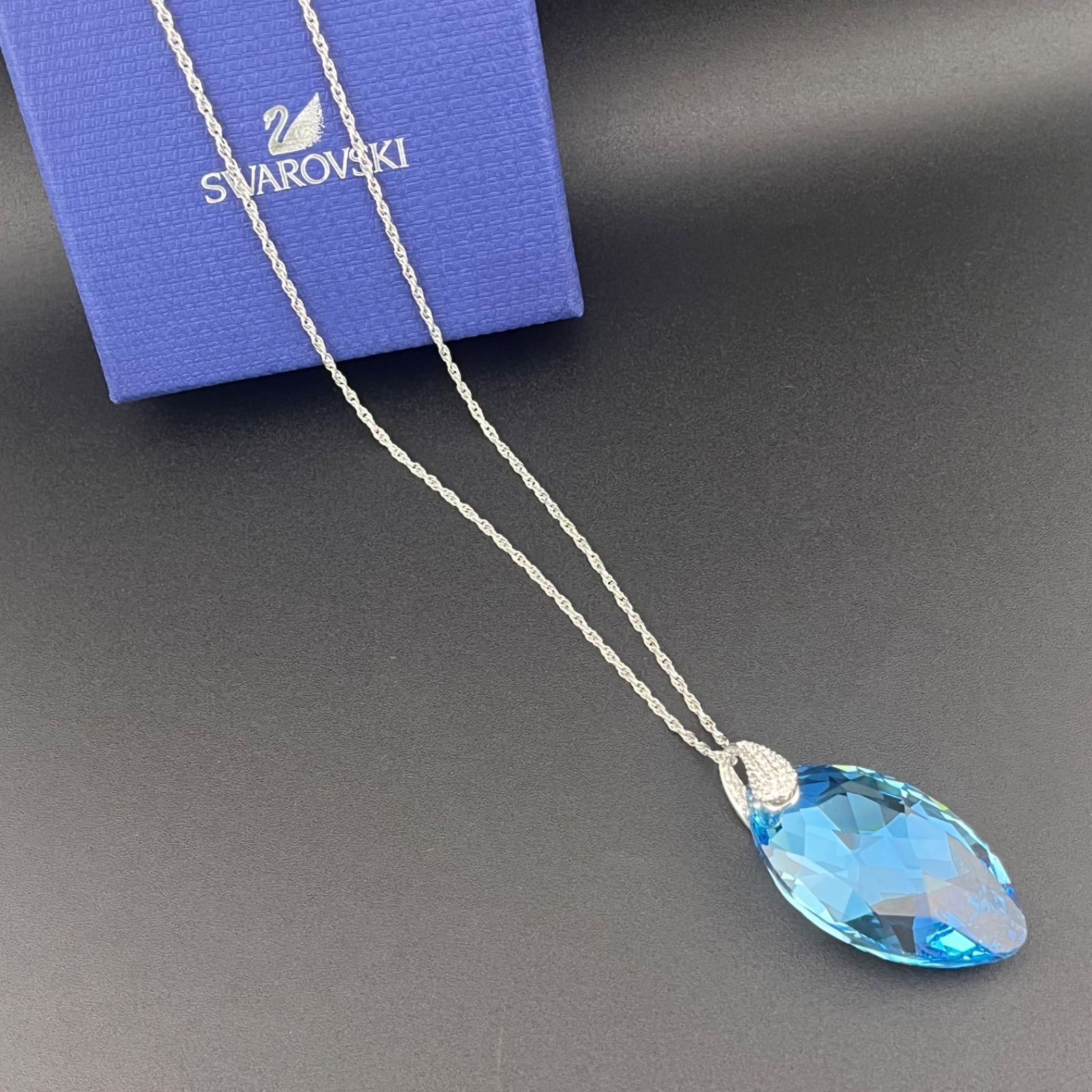 極美品】スワロフスキー ドロップ ネックレス ブルー ハンドクリーム 