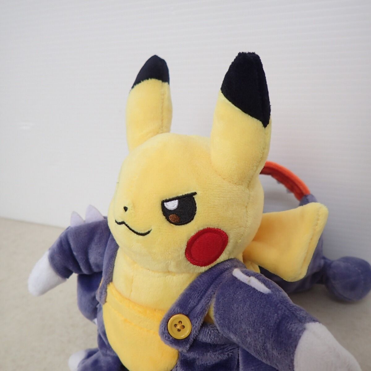 ポケモンセンター ぬいぐるみ ガブリアスマニアなピカチュウ 紙タグ付
