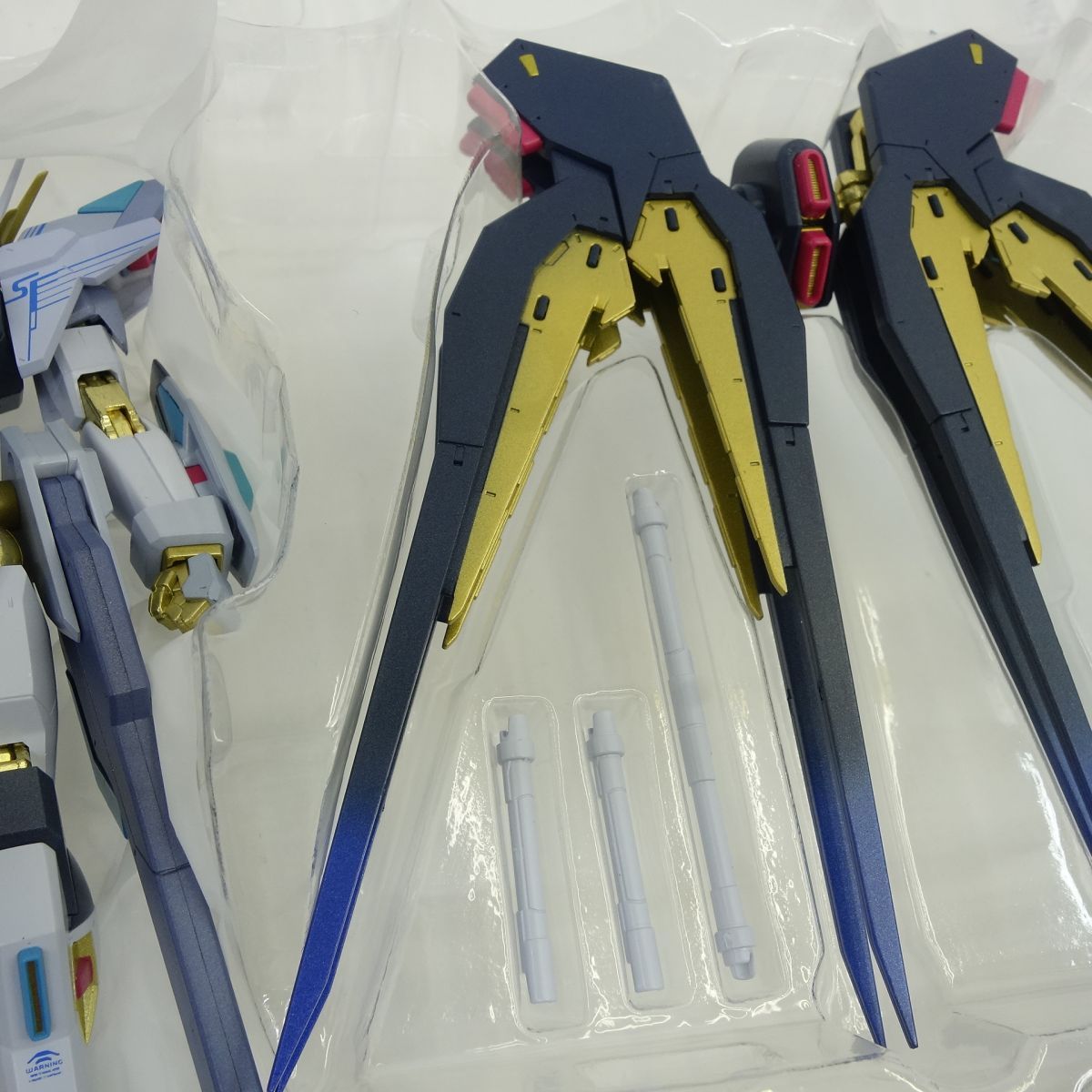 BANDAI METAL ROBOT魂 〈SIDE MS〉 機動戦士ガンダムSEED FREEDOM