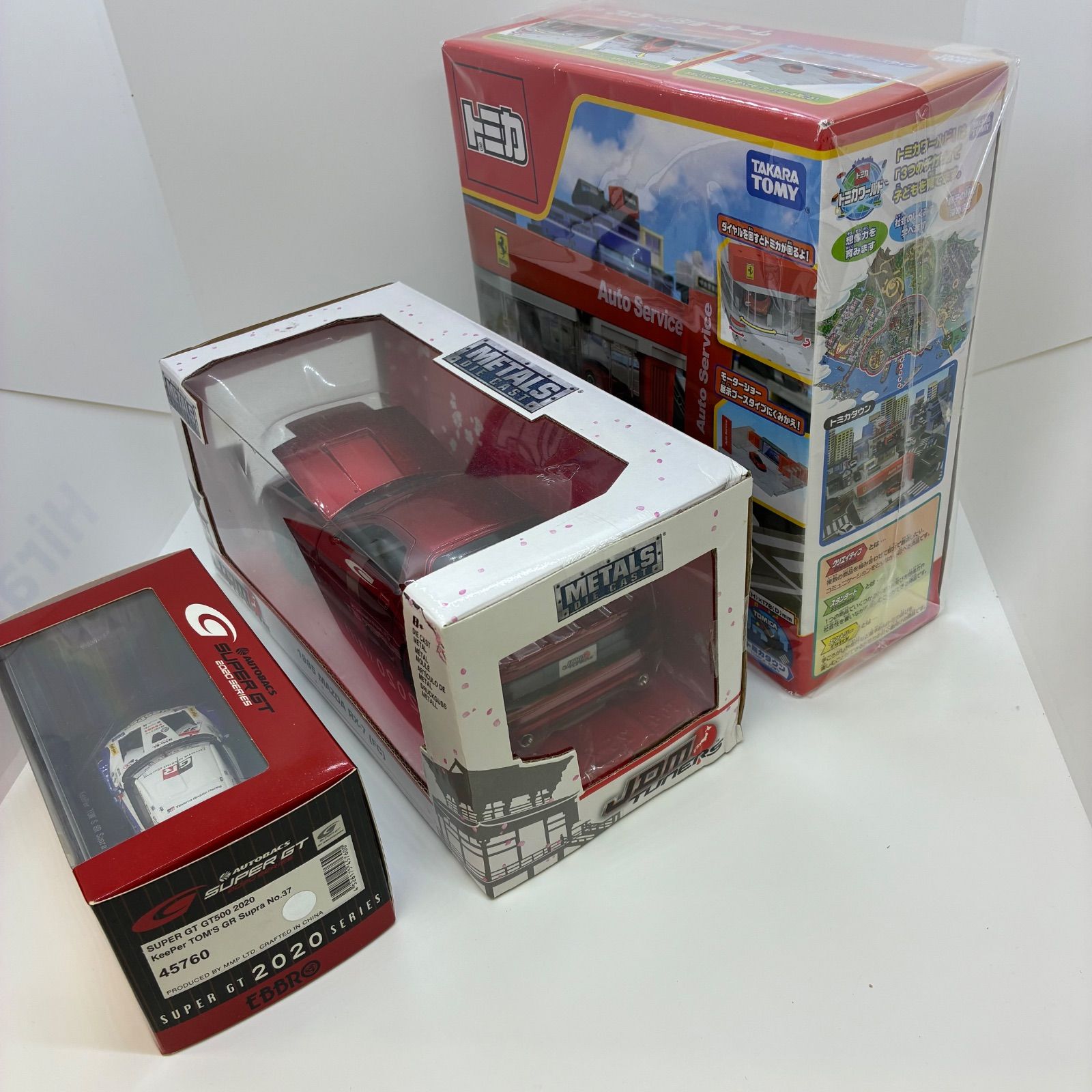 ミニカーまとめ売り3点 EBBRO トミカ JADA】 - メルカリ