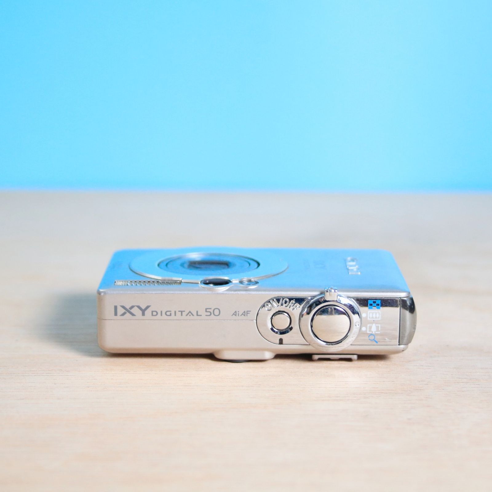 カメラ 動作確認済Canon IXY DIGITAL 50 オールドデジカメ キャノン