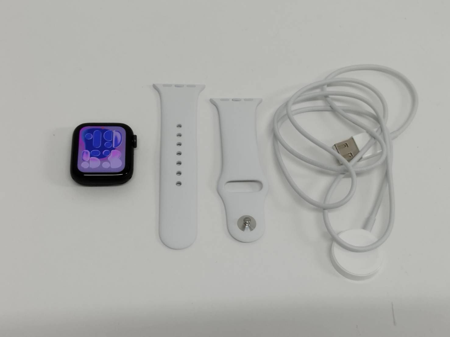 美品 Apple Watch Series 6 40mm GPS+セルラー スペースグレイ 