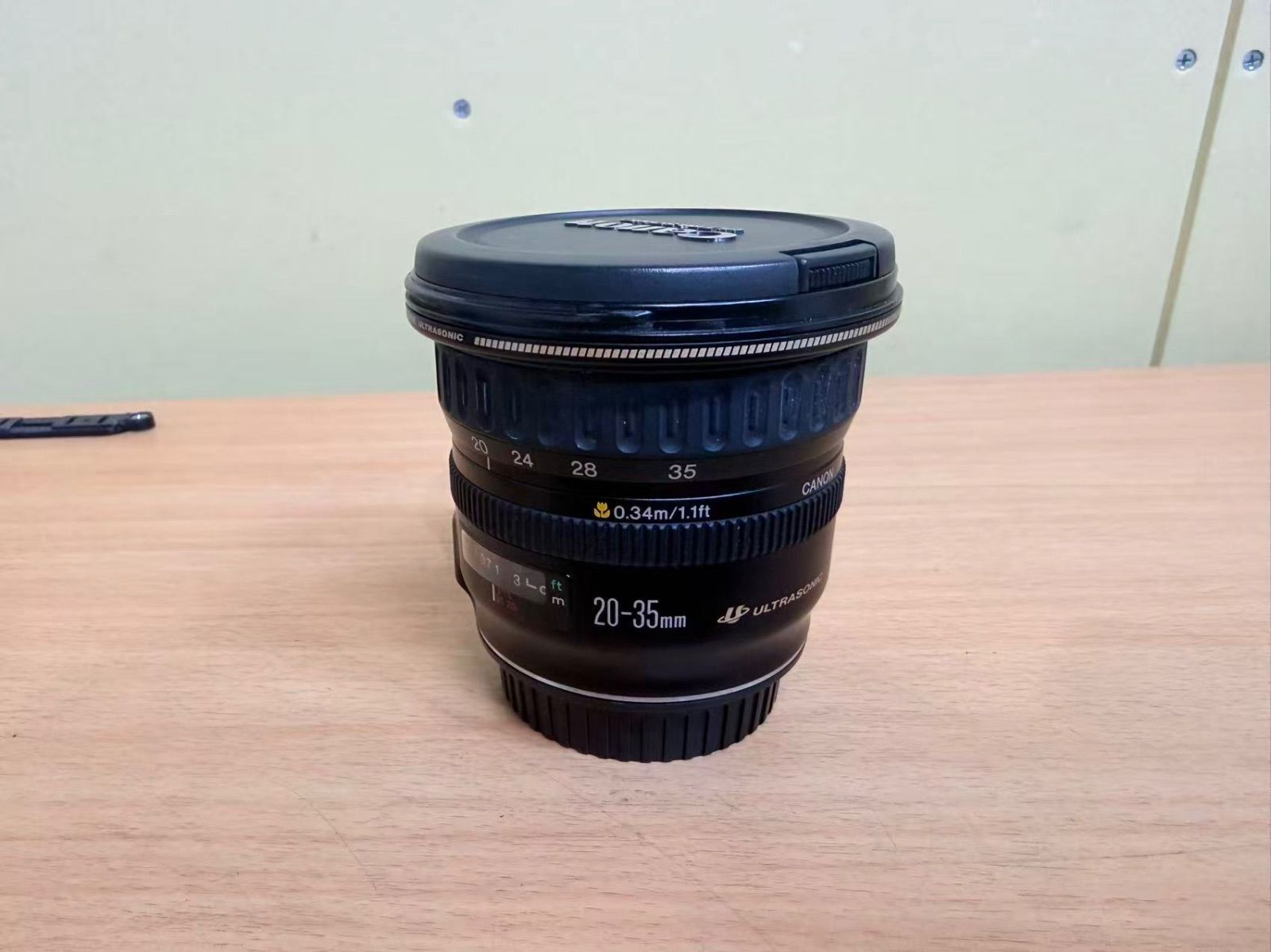 CANON　EF20-35mm F3.5-4.5 USM　 キヤノンEFマウント系　 広角ズーム　中古品 7,056円