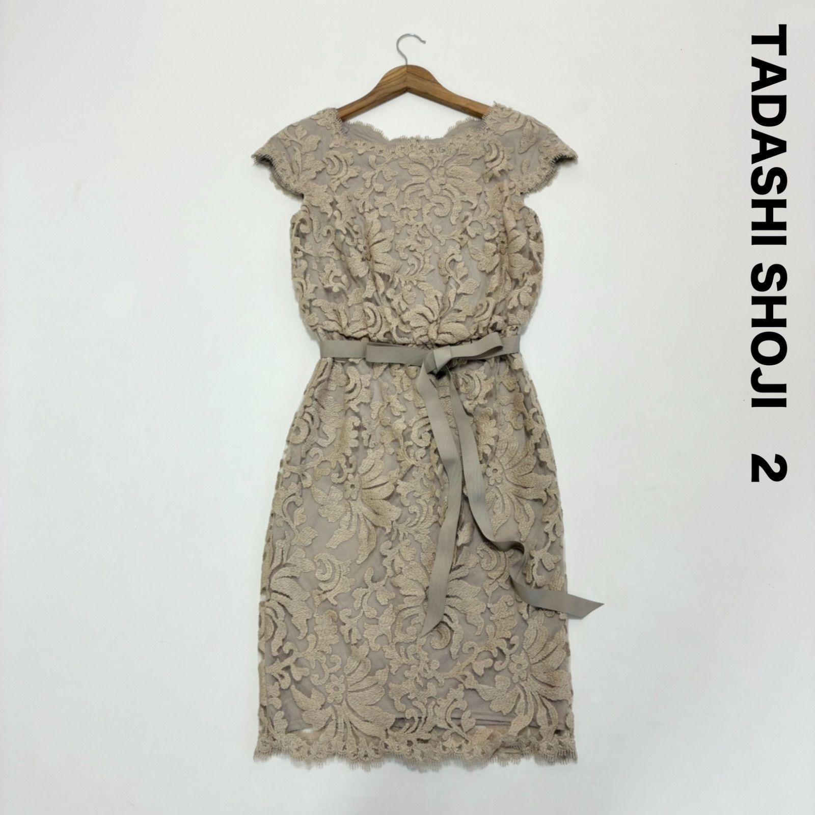 タダシショージ サイズ8 ウエストリボンラインワンピース TADASHI SHOJI タダシショージ 総レースミディ丈ワンピース 2 ベージュ