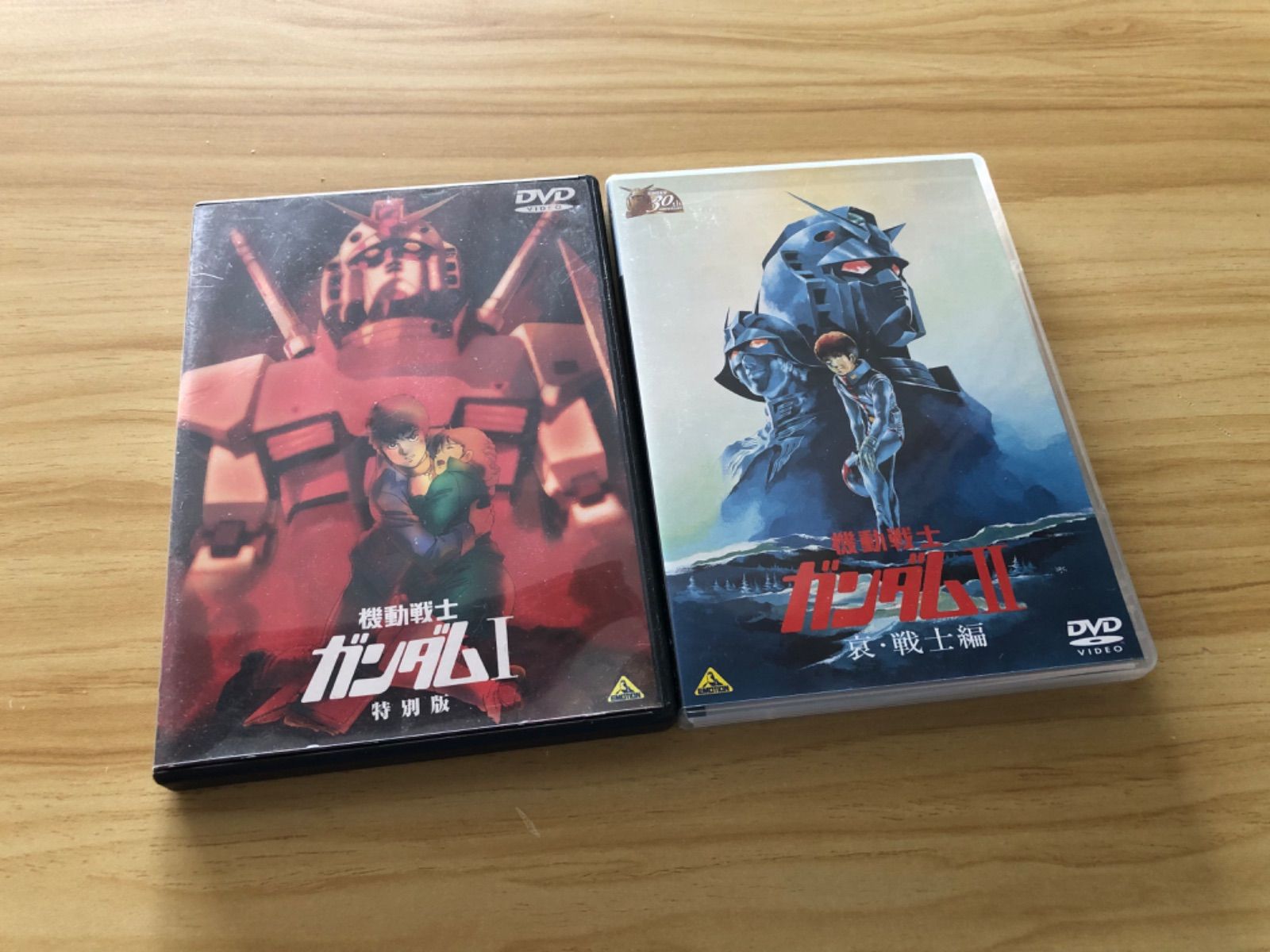 中古] [DVD] 機動戦士ガンダム Ⅰ(特別版)+ 機動戦士ガンダムⅡ 哀