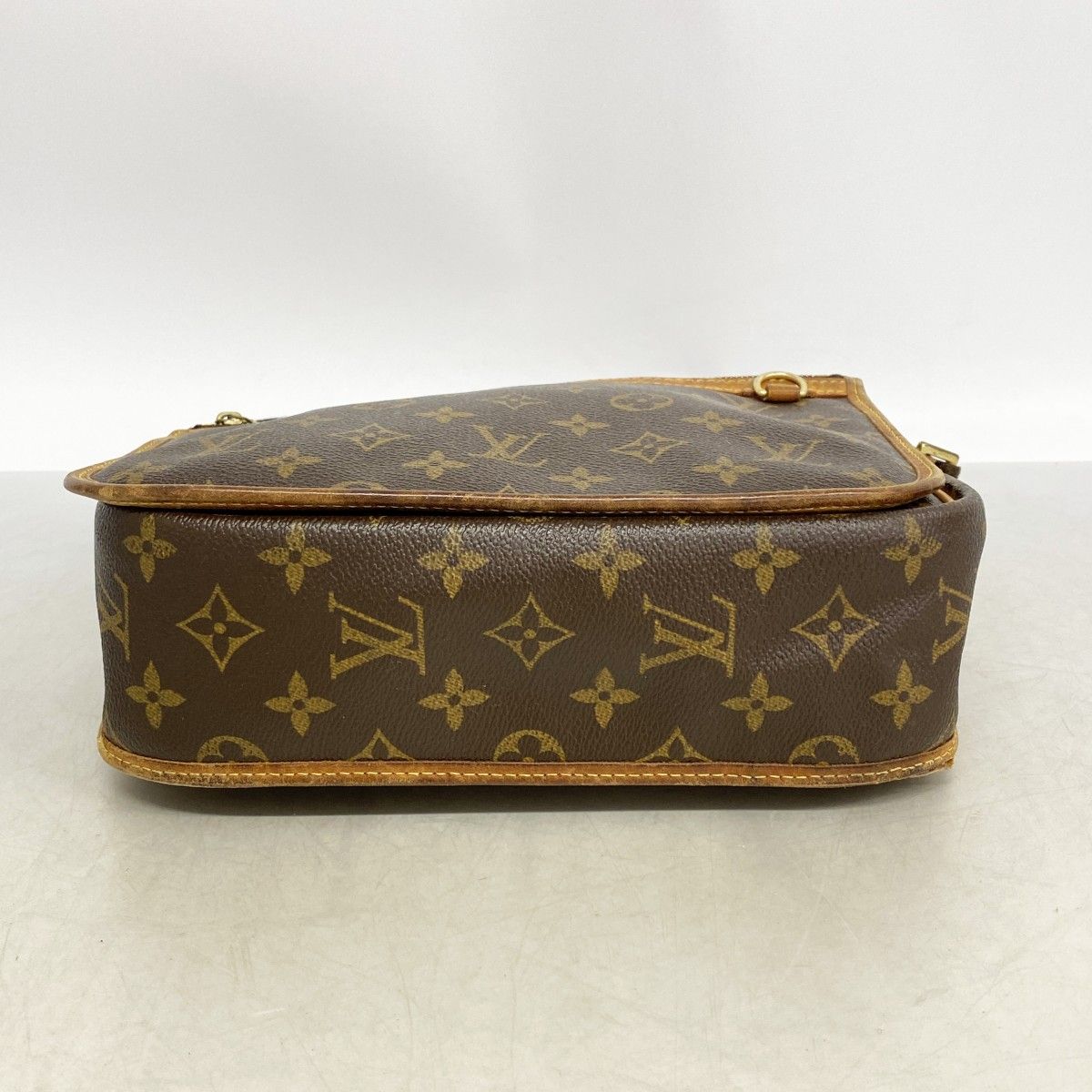 【美品】LOUIS VUITTON モノグラム フラップ ショルダーバッグ 中古 6ga0669】ルイヴィトン ショルダーバッグ モノグラム メッセンジャー