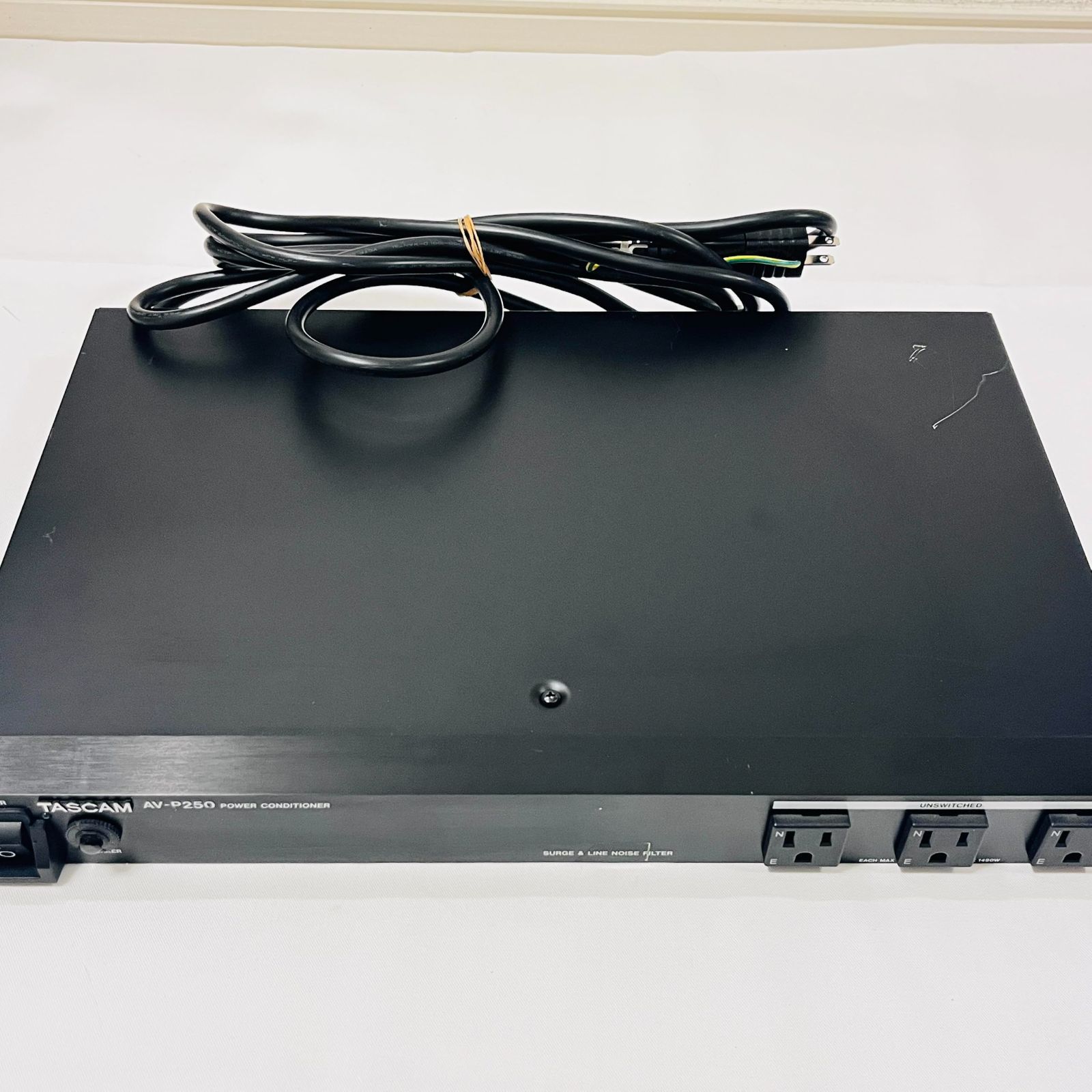 TASCAM パワーディストリビューター/コンディショナー AV-P250 No3243
